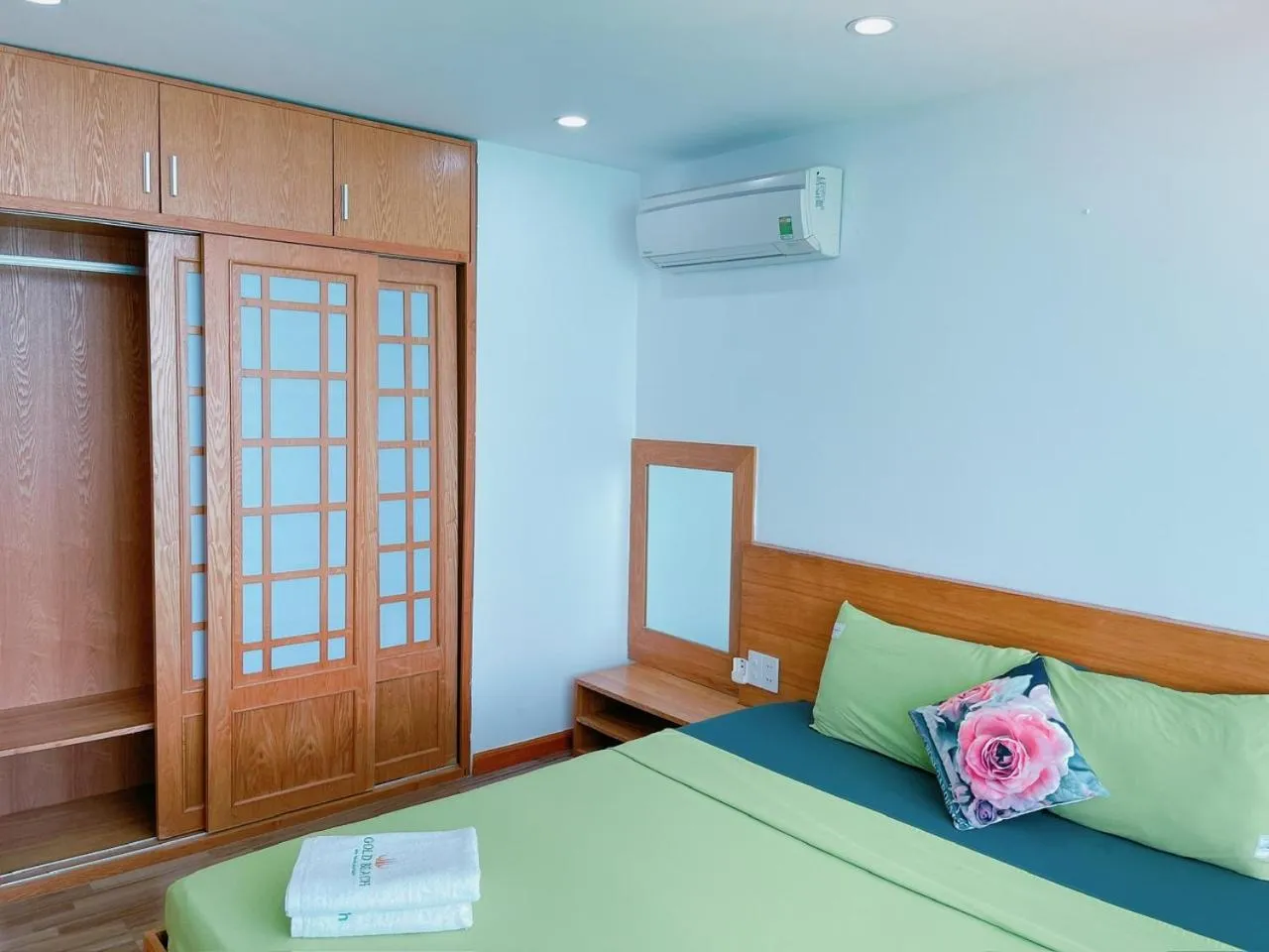 Bed in Pearl Nha Trang Beach Apartment