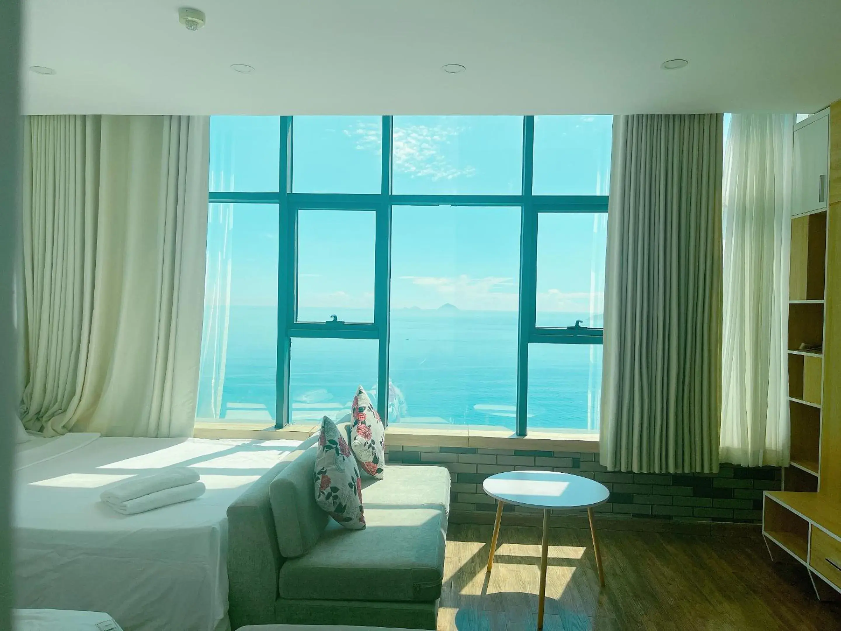 Studio Apartment with Sea View in Pearl Nha Trang Beach Apartment Studio Apartment with Sea View in Pearl Nha Trang Beach Apartment