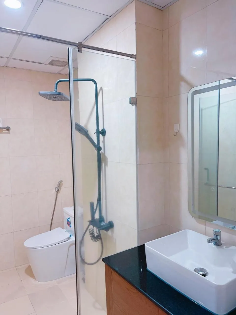 Shower in Pearl Nha Trang Beach Apartment