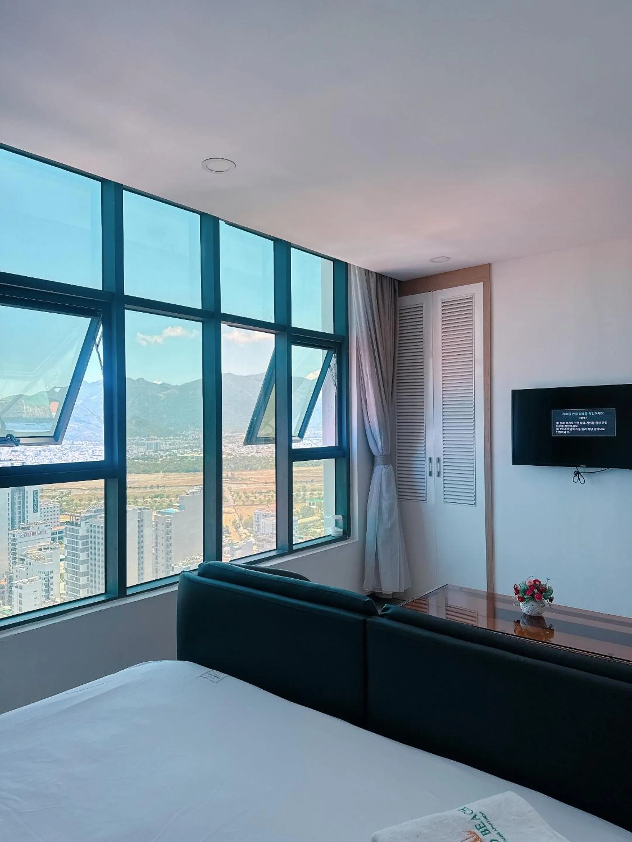 Bed in Pearl Nha Trang Beach Apartment