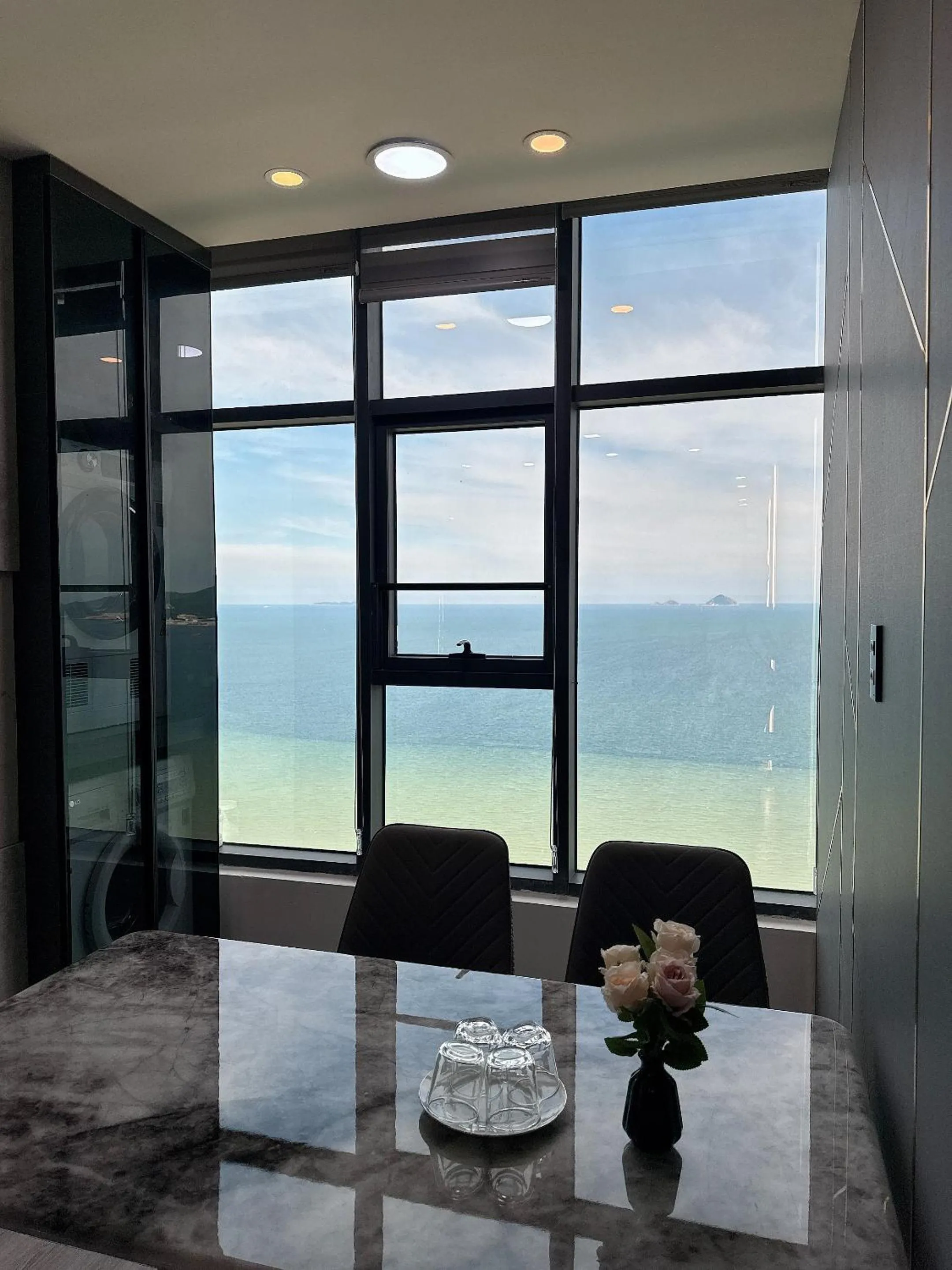 Pearl Nha Trang Beach Apartment