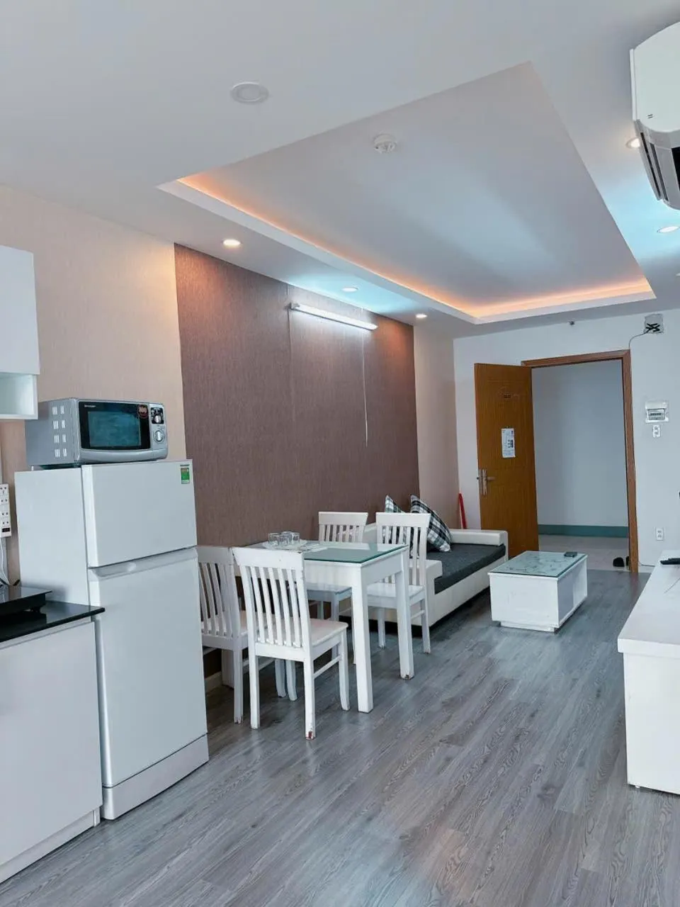 Pearl Nha Trang Beach Apartment