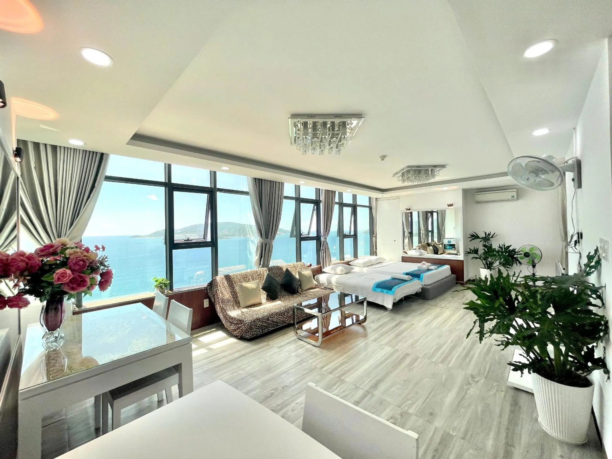 Pearl Nha Trang Beach Apartment