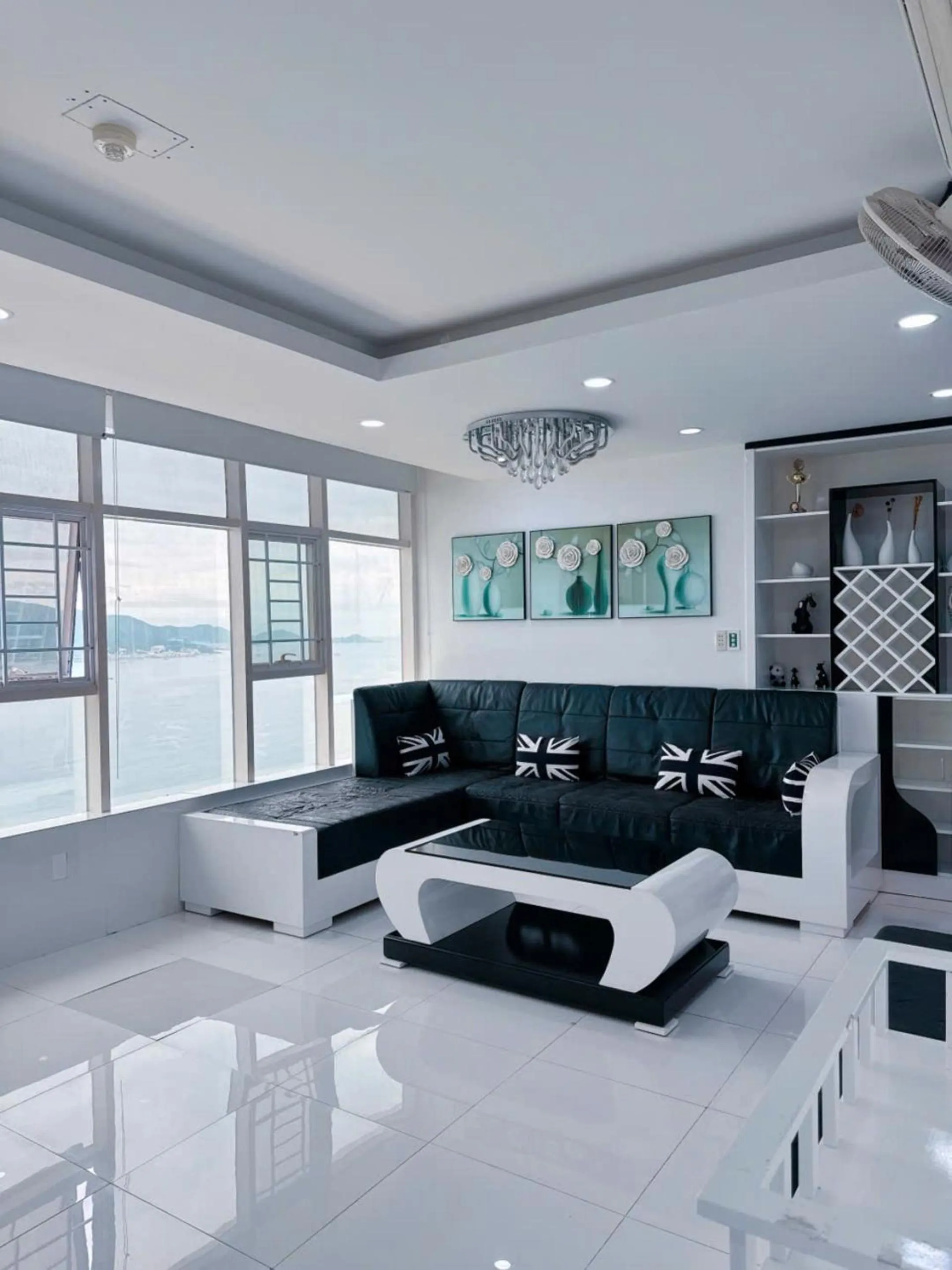 Pearl Nha Trang Beach Apartment