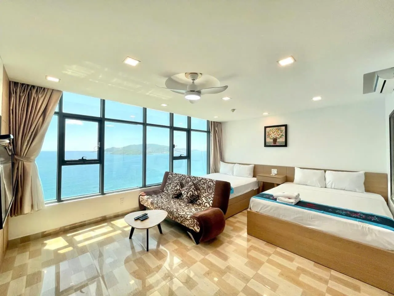 Bed in Pearl Nha Trang Beach Apartment