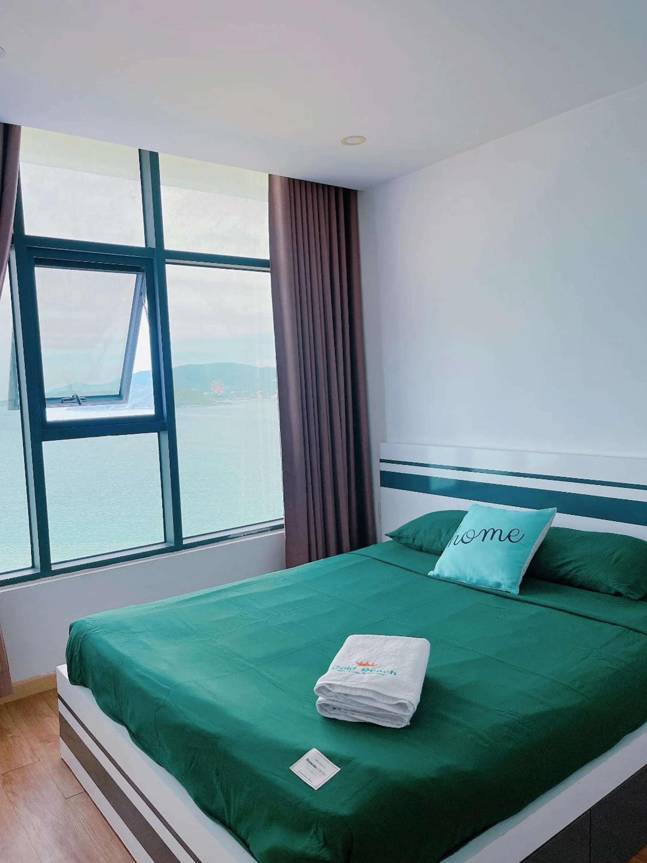 Bedroom, Bed in Pearl Nha Trang Beach Apartment