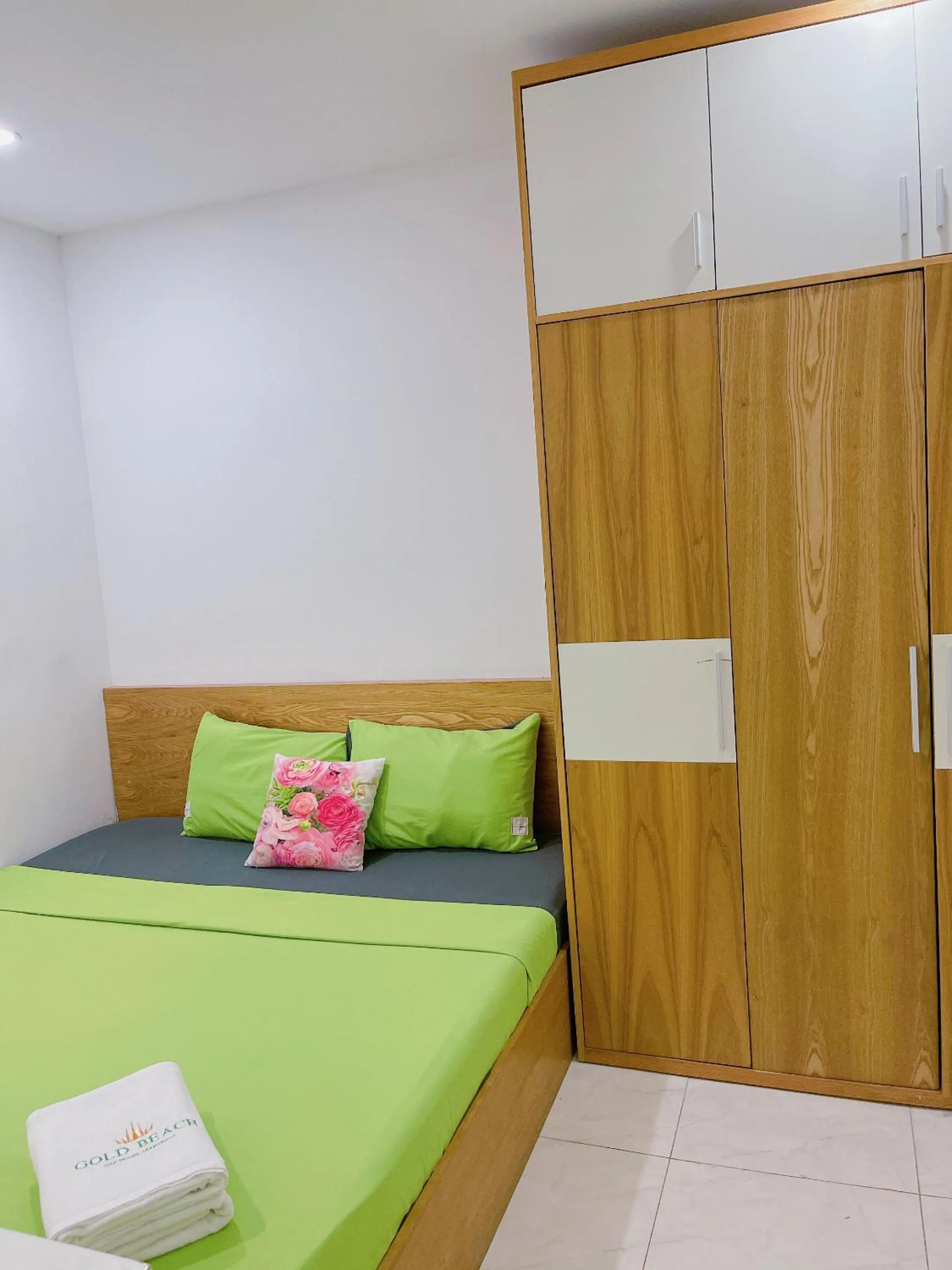 Bed in Pearl Nha Trang Beach Apartment