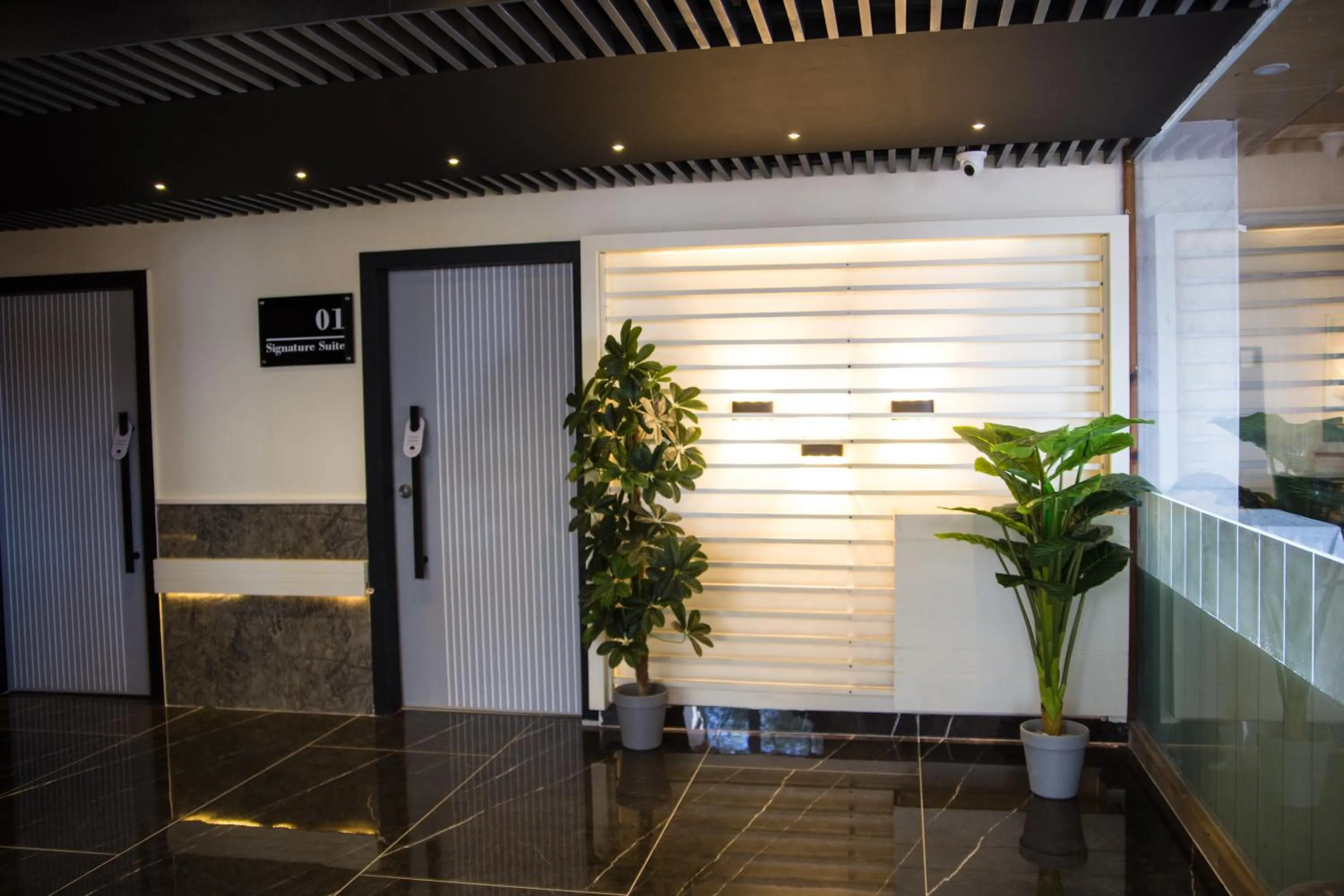 Facade/entrance in Metropole Hotel