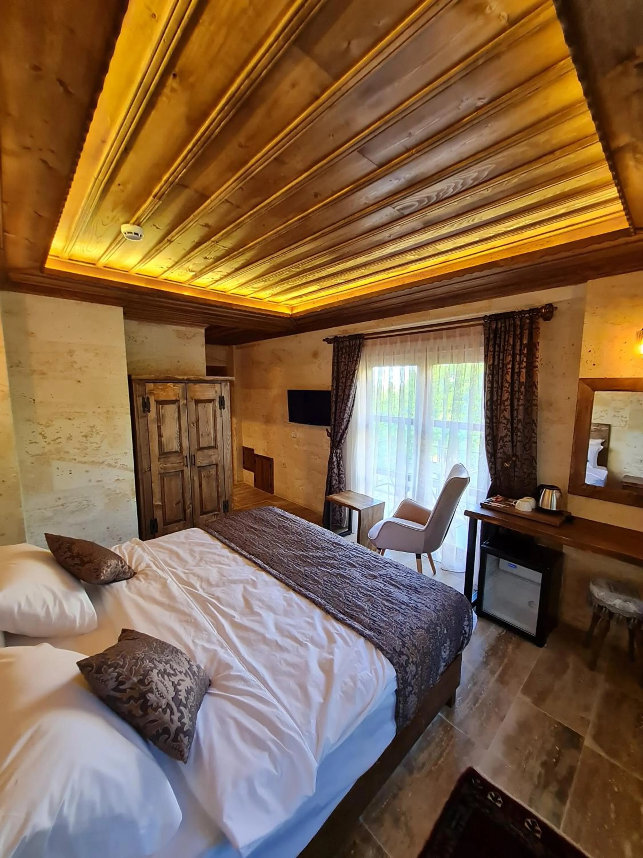 Photo of the whole room, Bed in Flavia Cappadocia Hotel