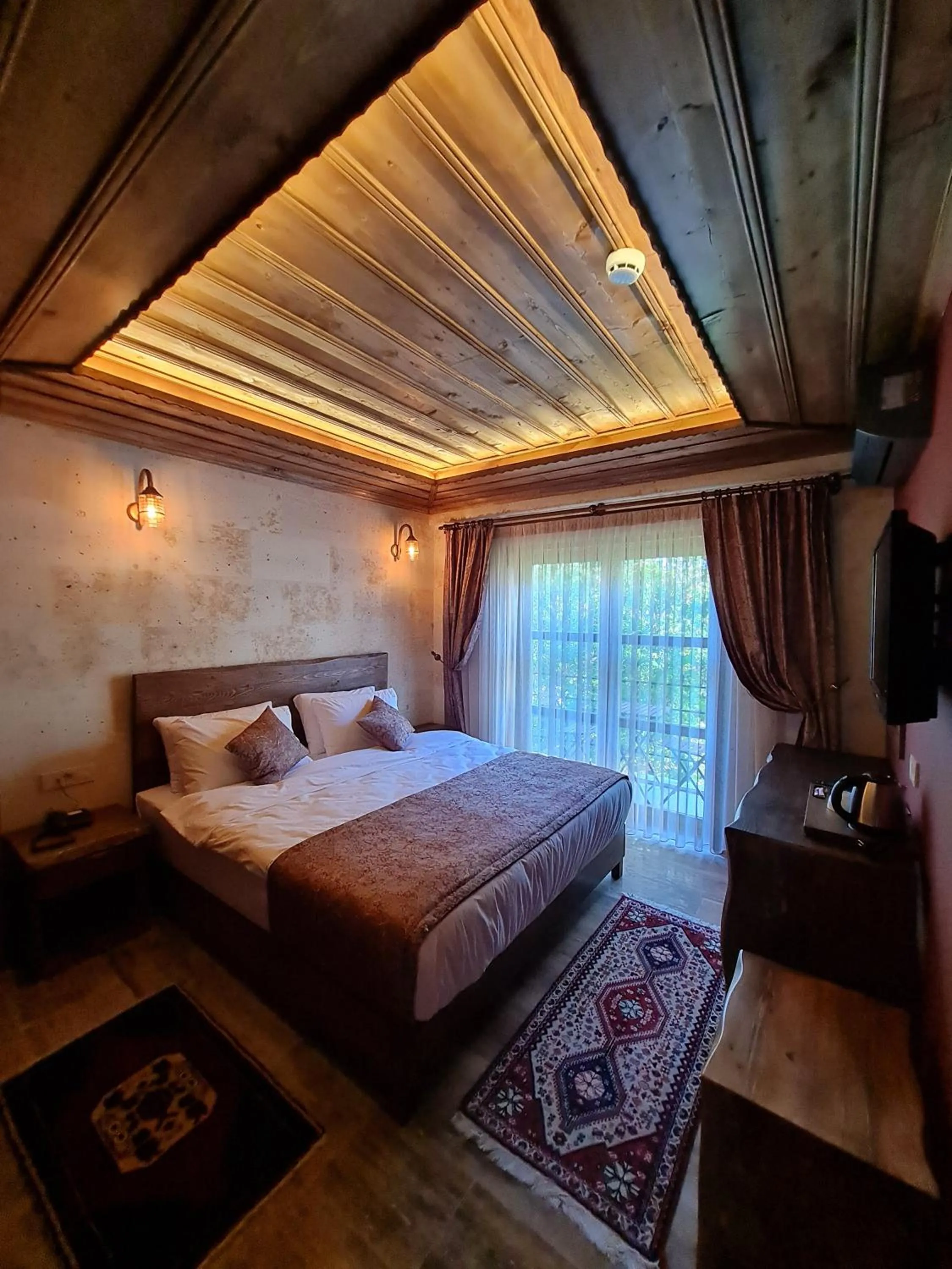 Photo of the whole room, Bed in Flavia Cappadocia Hotel