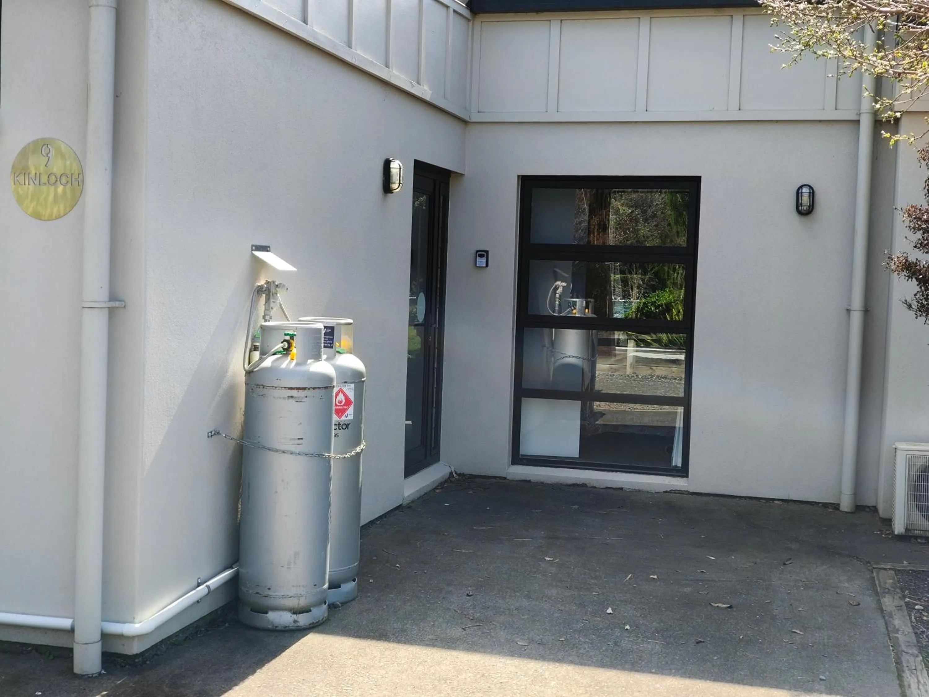 Facade/entrance in Braxmere Lodge