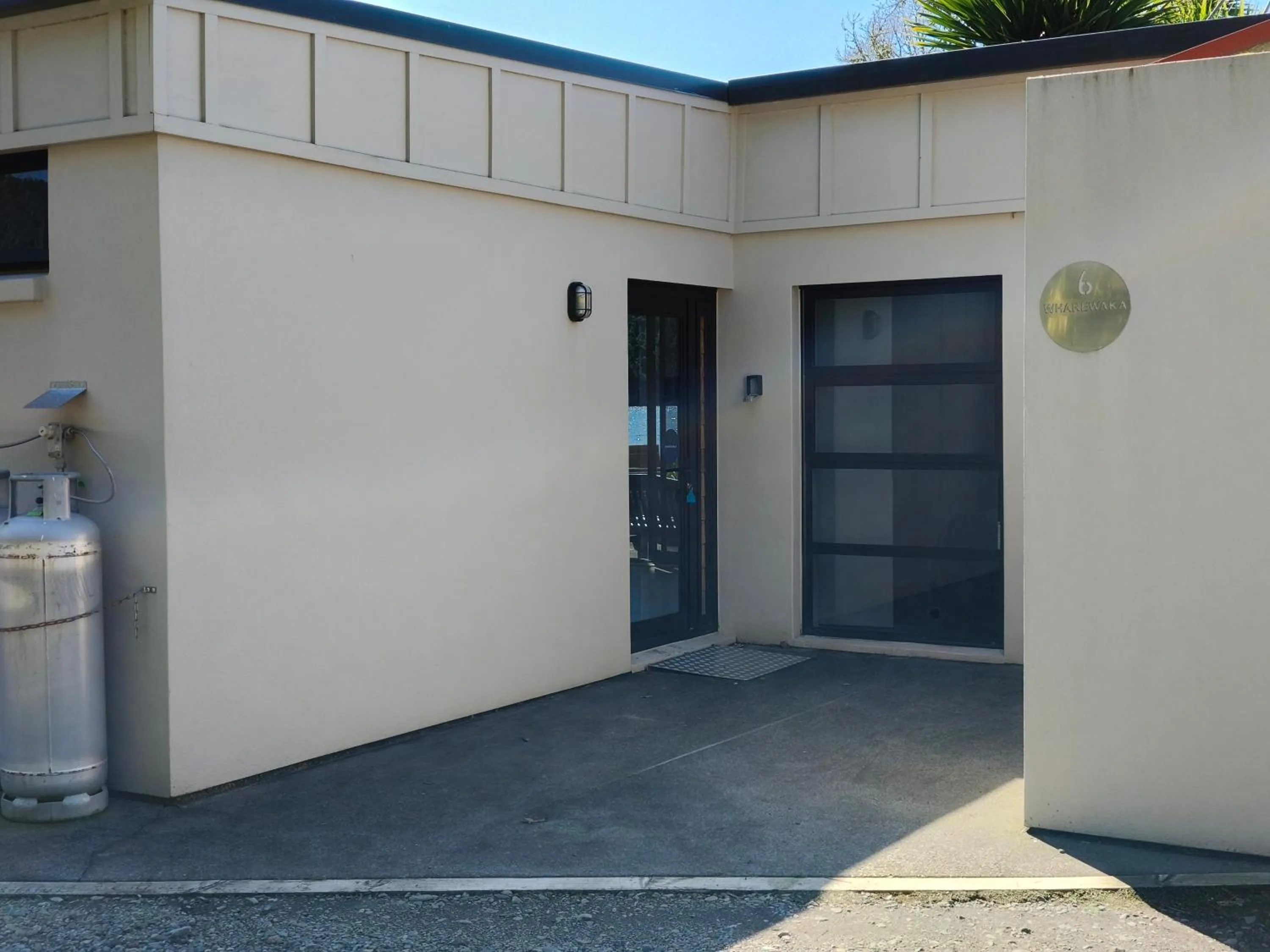 Facade/entrance in Braxmere Lodge