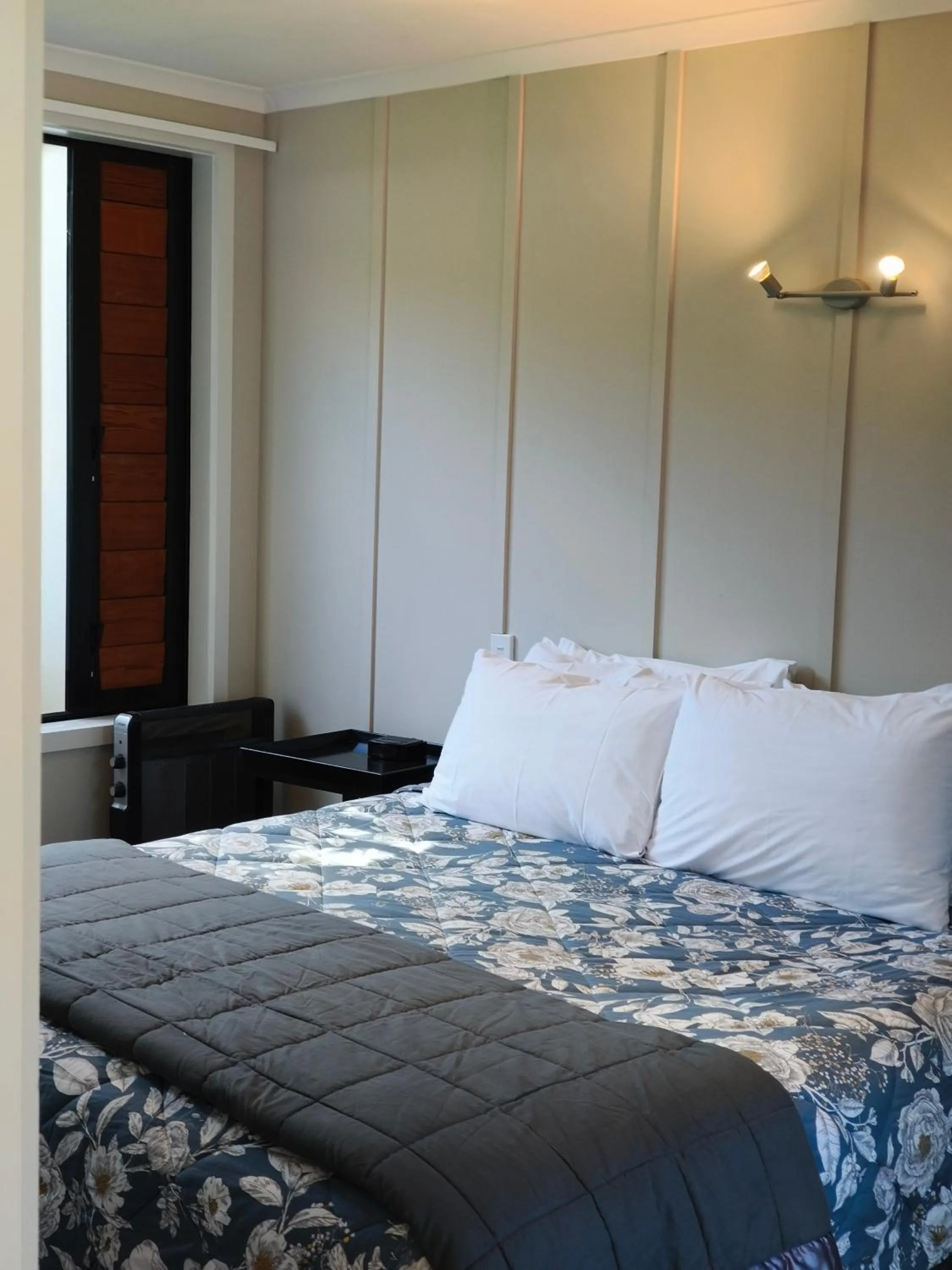 Bed in Braxmere Lodge