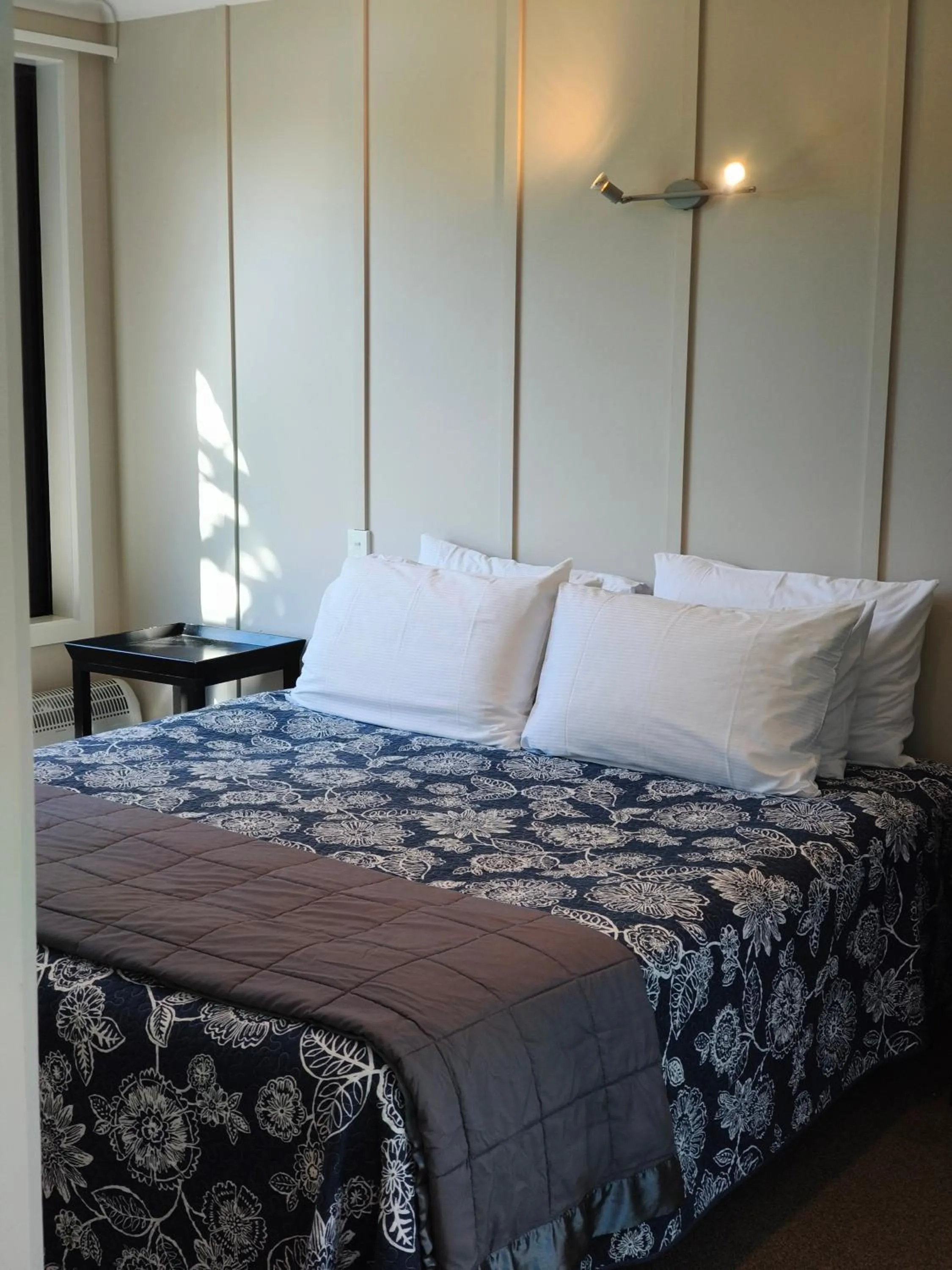 Bed in Braxmere Lodge