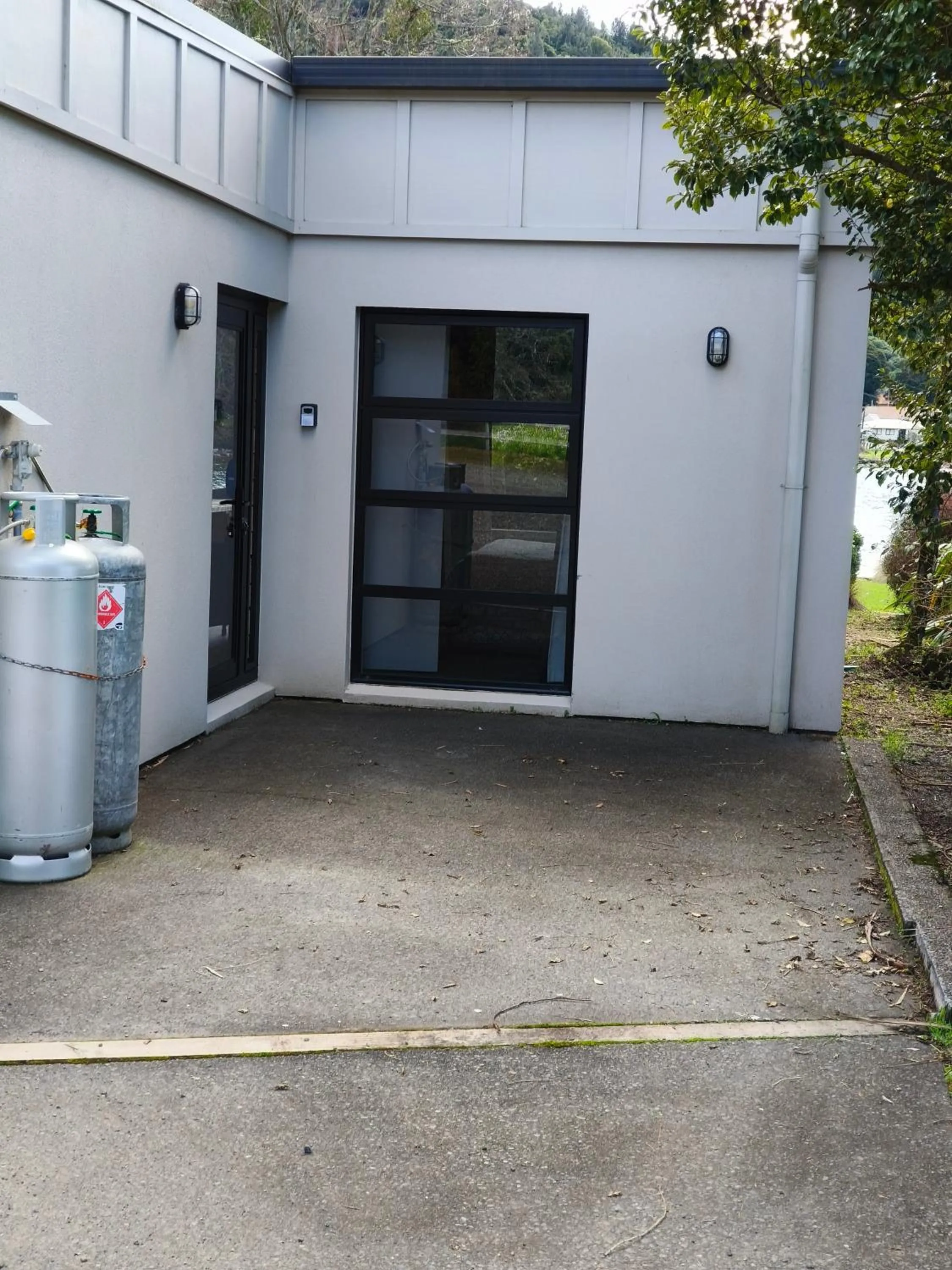 Property building in Braxmere Lodge