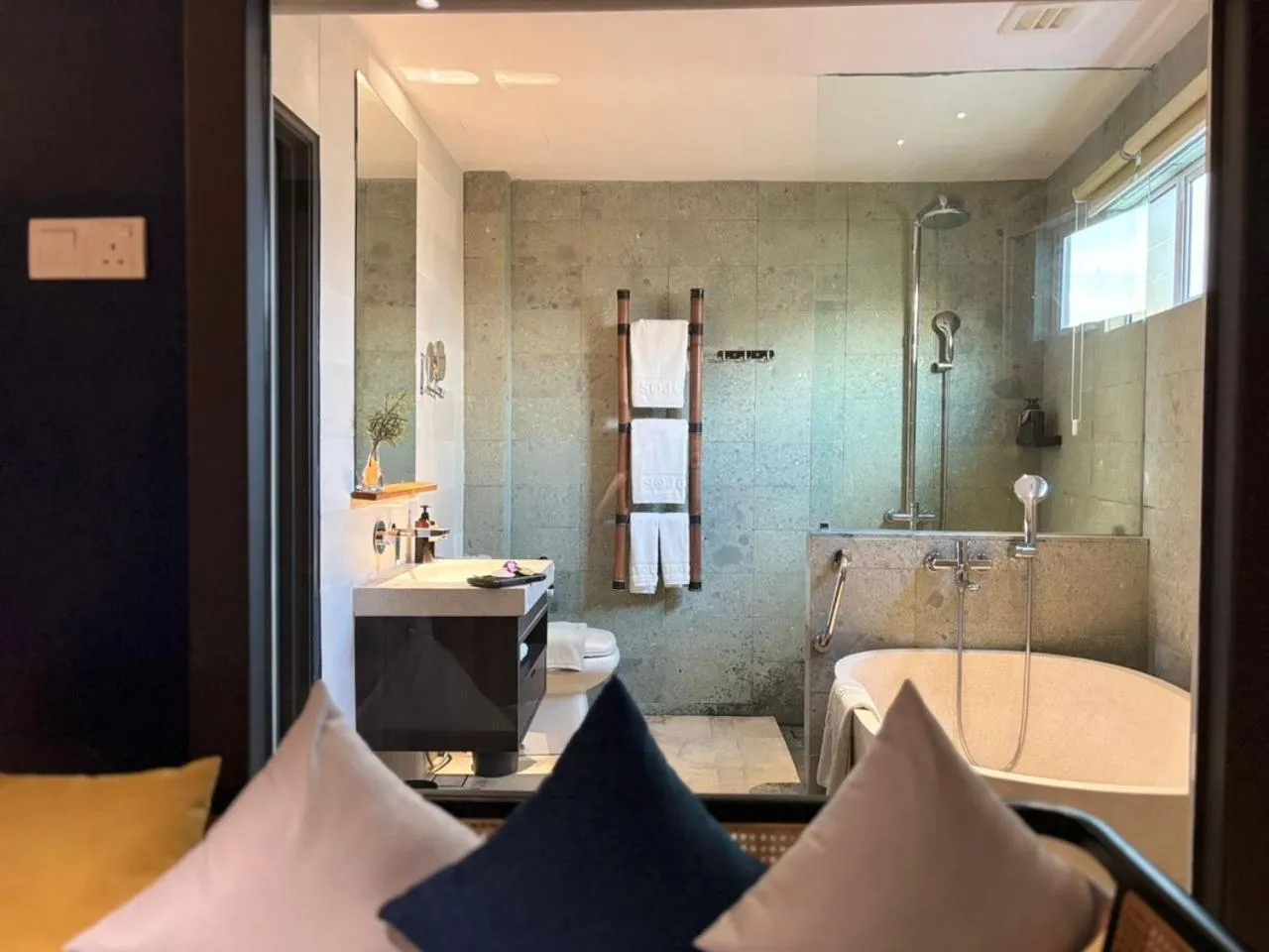 Shower in Sojourn Spa Hotel Melaka