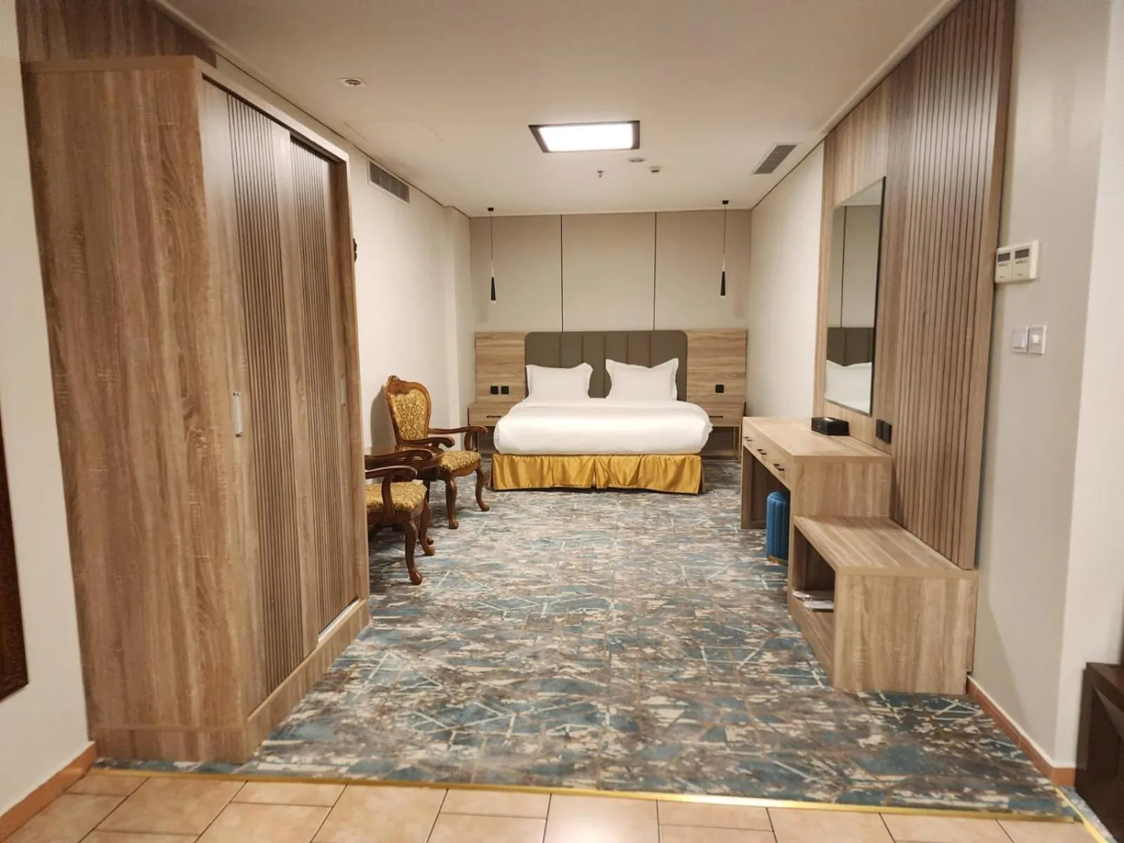 Bed in Sadeem Al Fajr Hotel Suites