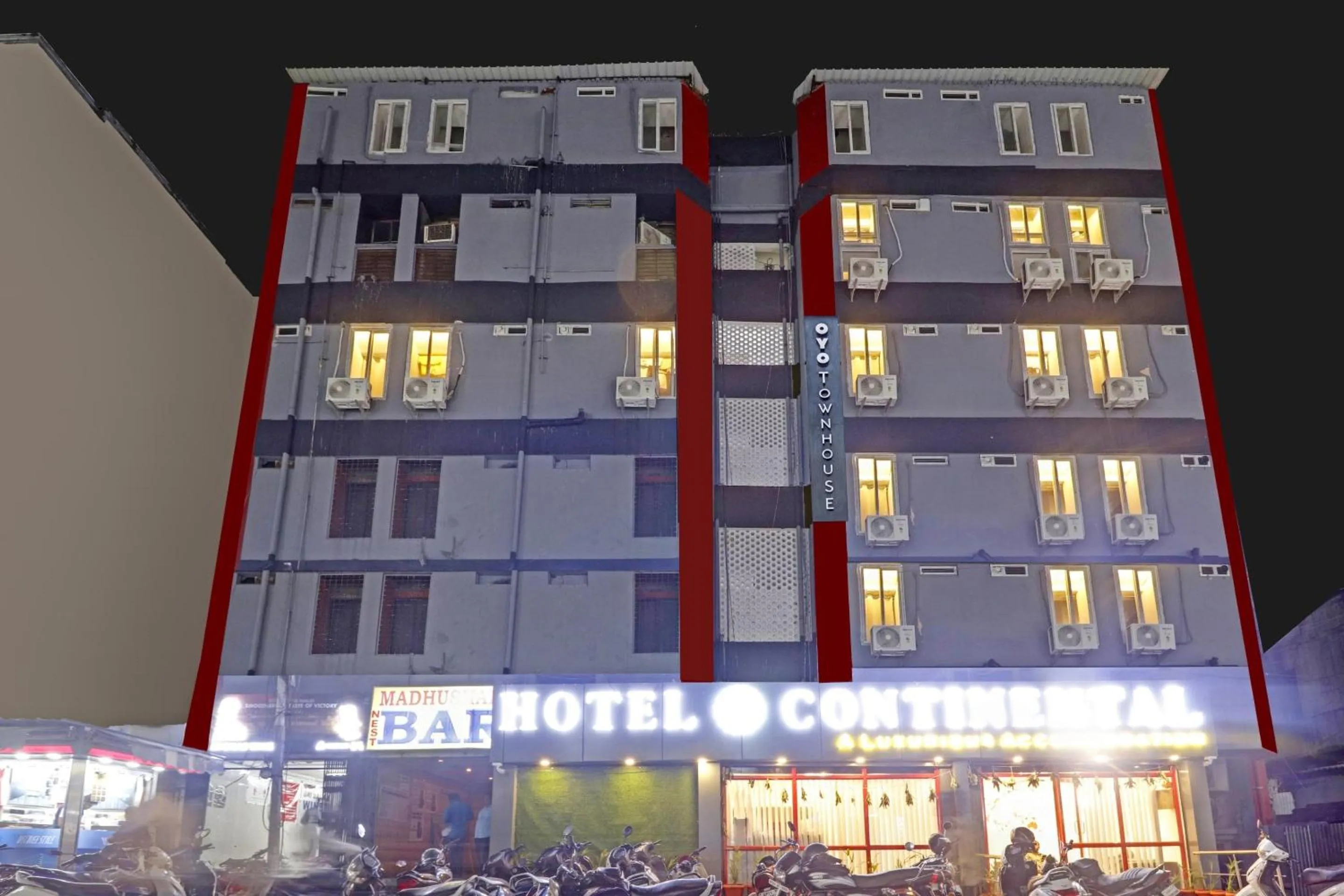 Facade/entrance in Townhouse S Continental