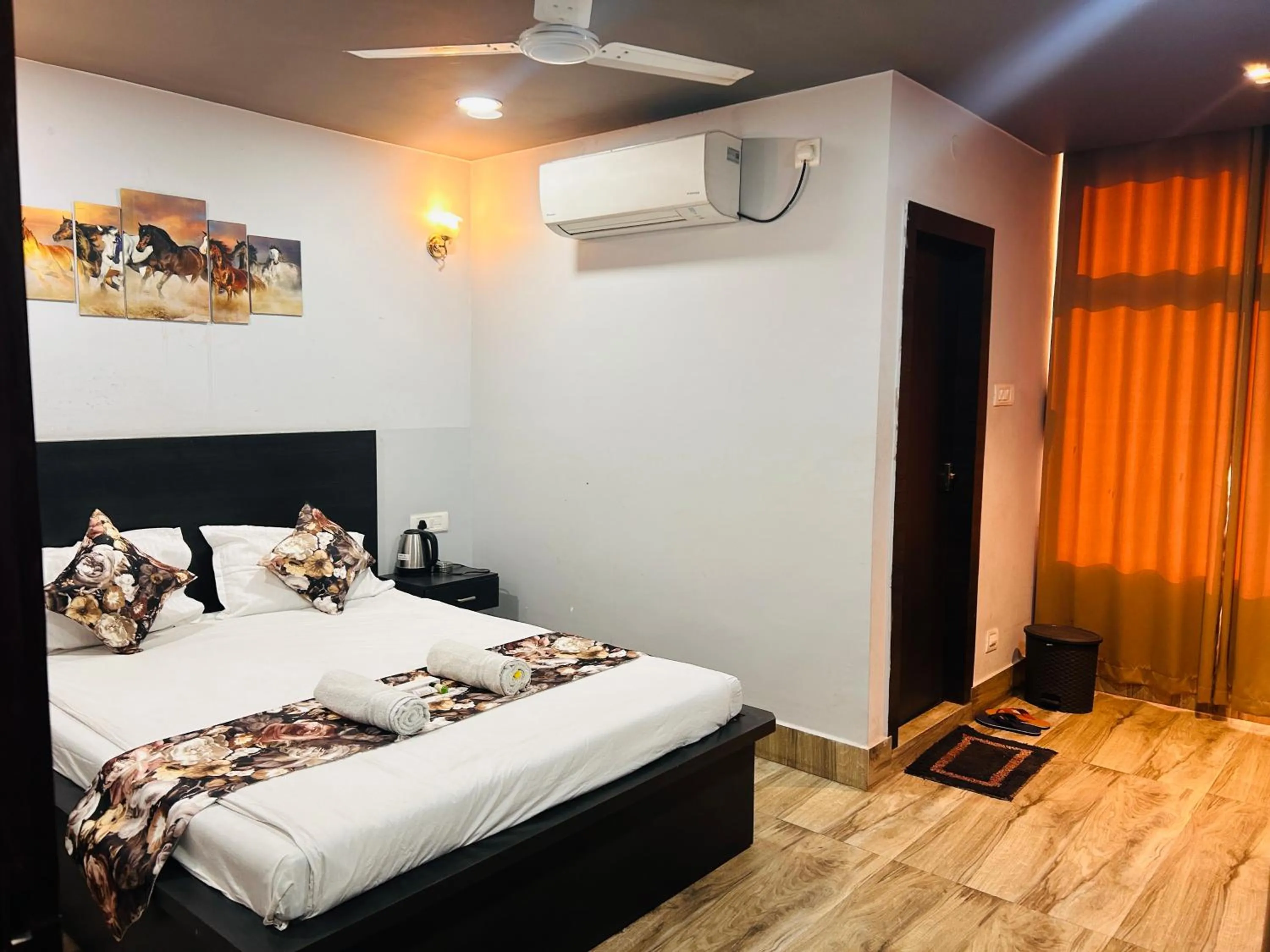 Photo of the whole room, Bed in JD Grand Inn