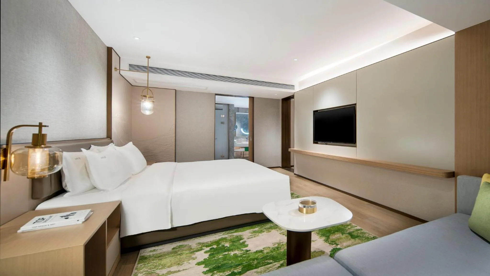 Photo of the whole room, Bed in Holiday Inn Changsha Malanshan by IHG