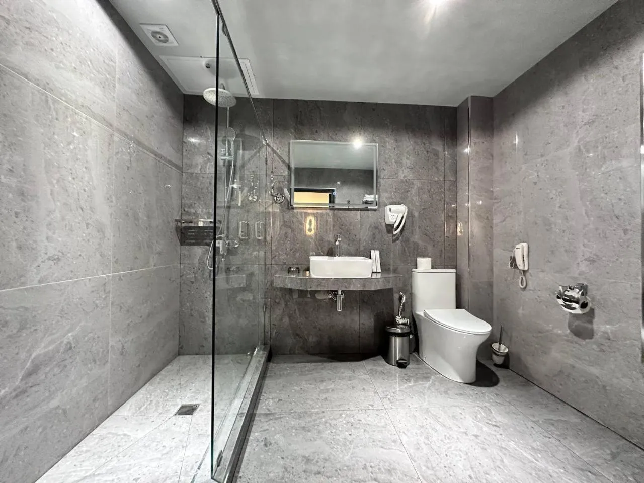 Shower in HUSMA Hotel & Spa