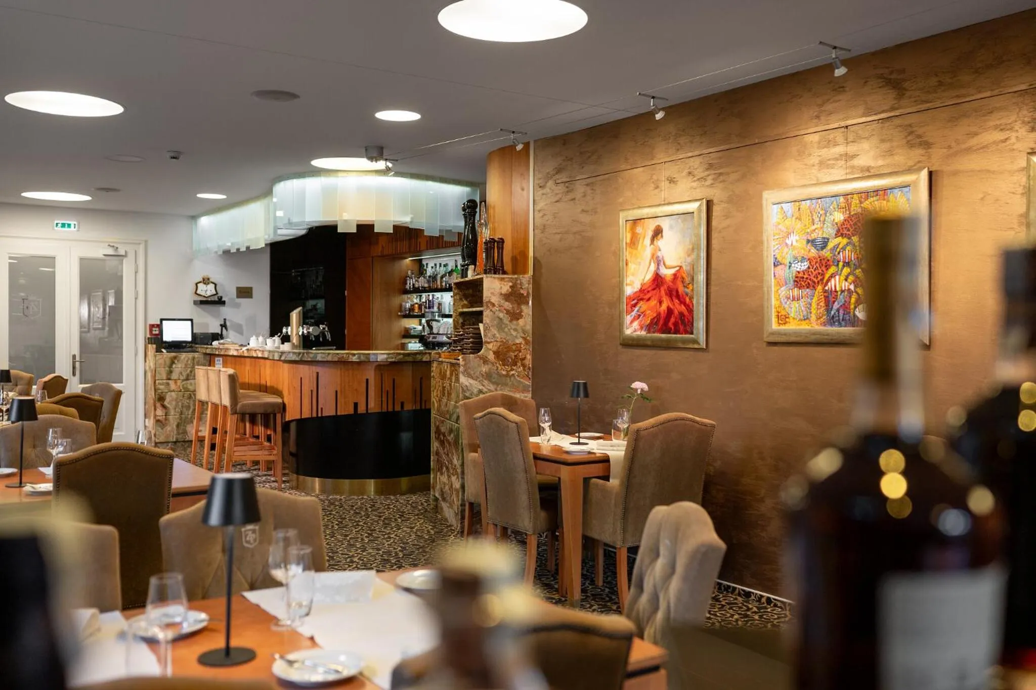 Restaurant/places to eat in Zámeček Petrovice