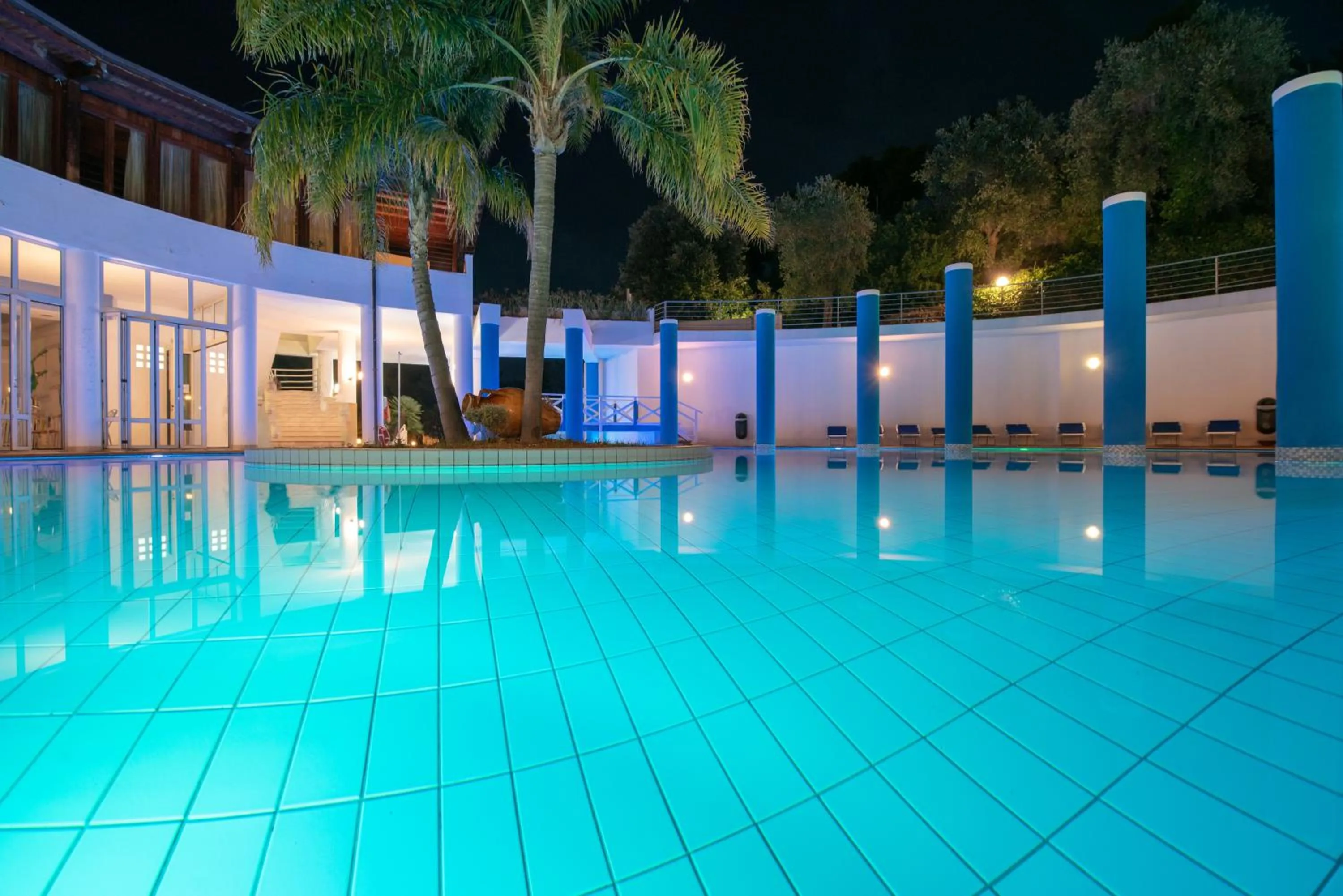 Swimming pool in Hotel Club Village Maritalia