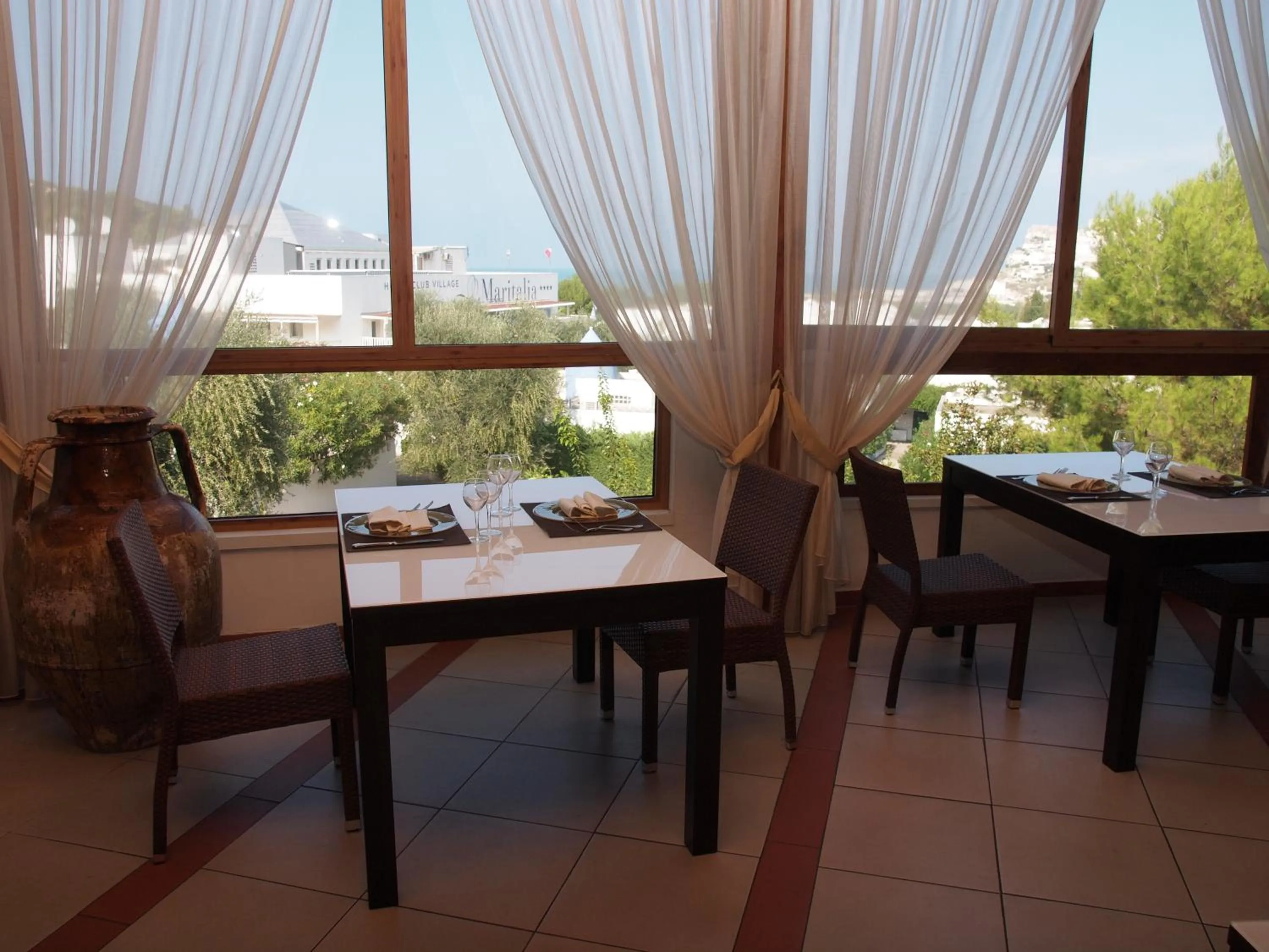 Restaurant/places to eat in Hotel Club Village Maritalia