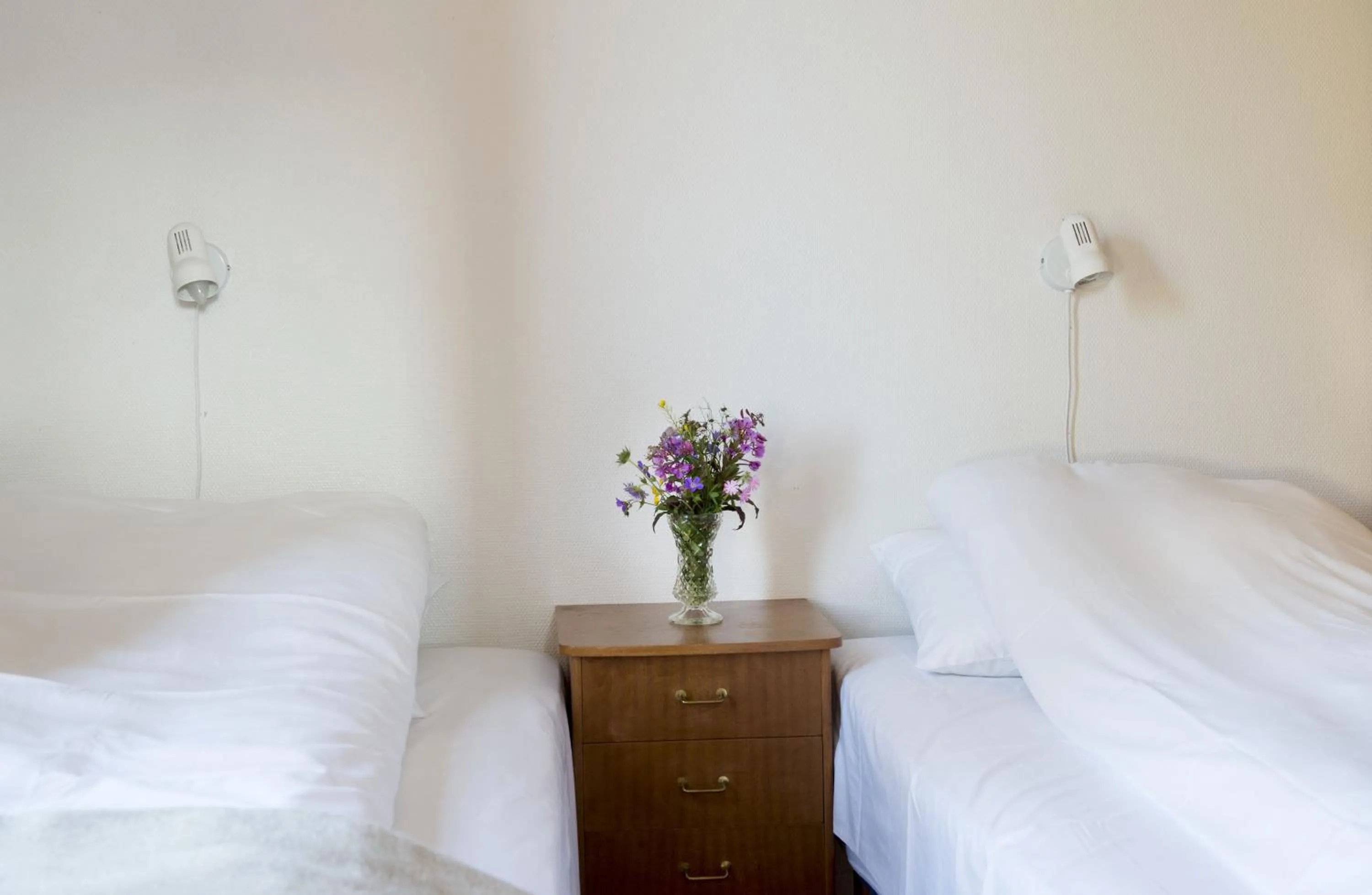 Decorative detail, Bed in Glomstad Gjestehus