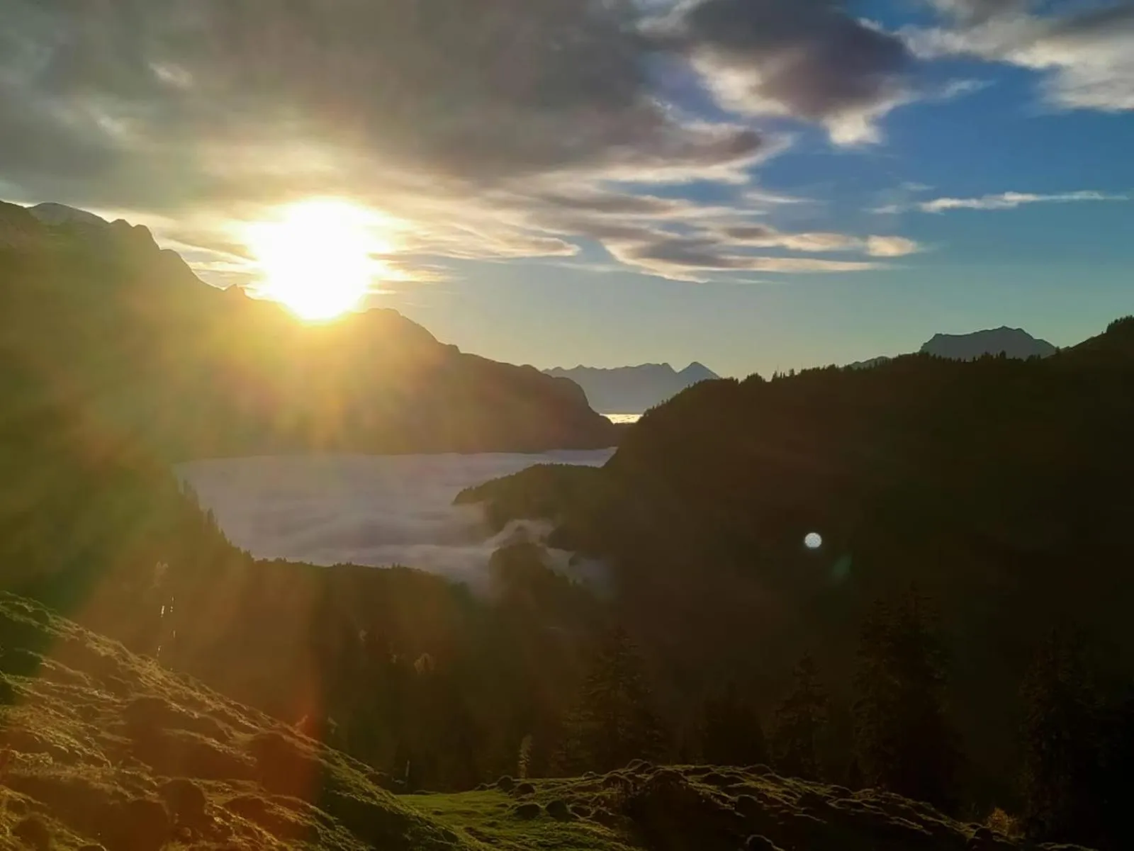 Nearby landmark in Kunst- und Naturfreundehaus Brünig
