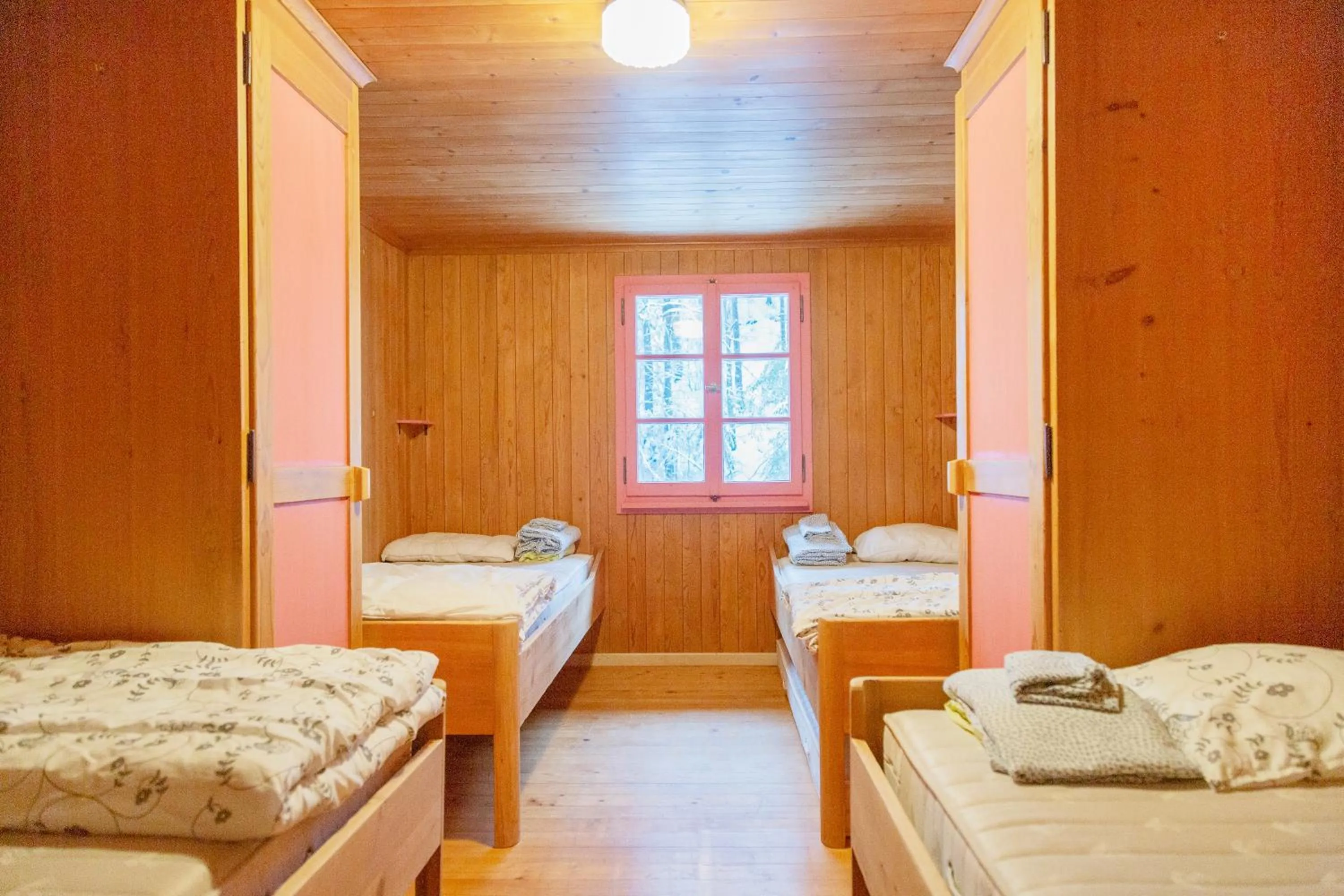 Bed in Kunst- und Naturfreundehaus Brünig