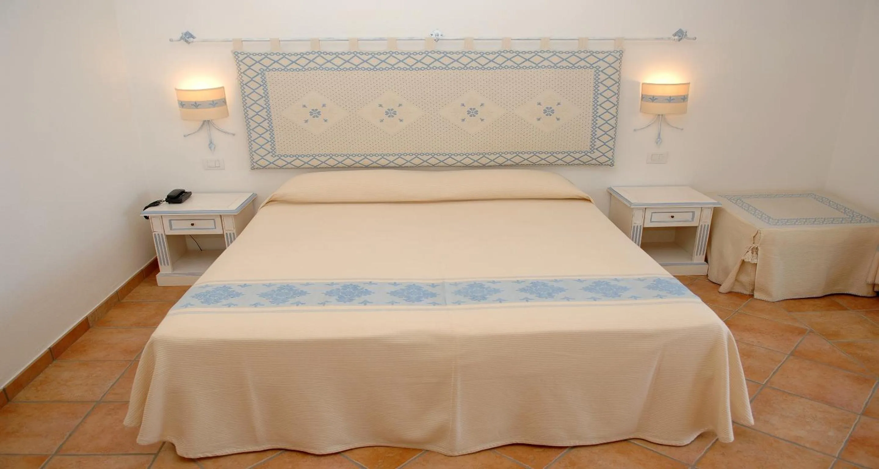 Bedroom, Bed in Hotel Costa Caddu