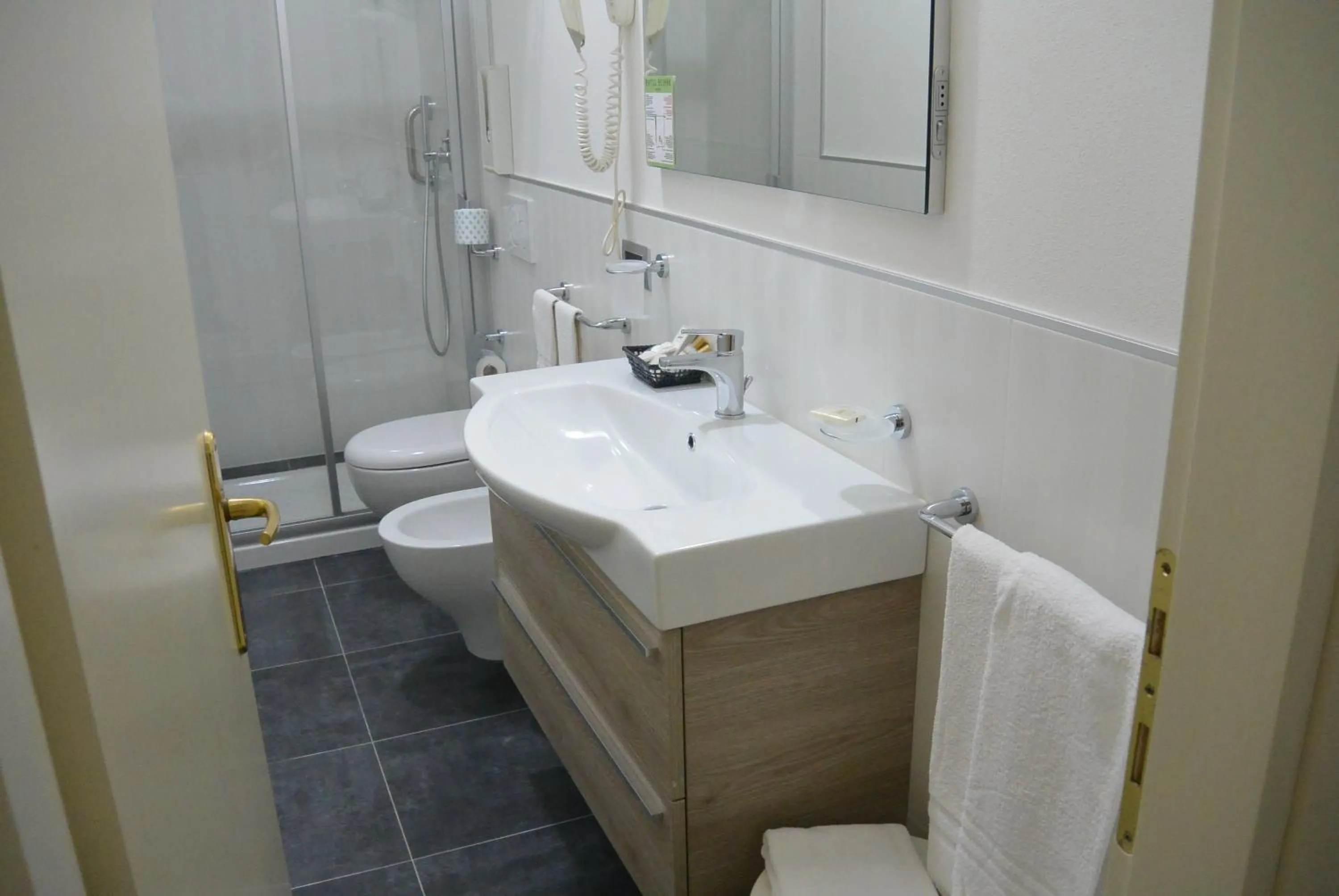 Bathroom in Hotel Suisse