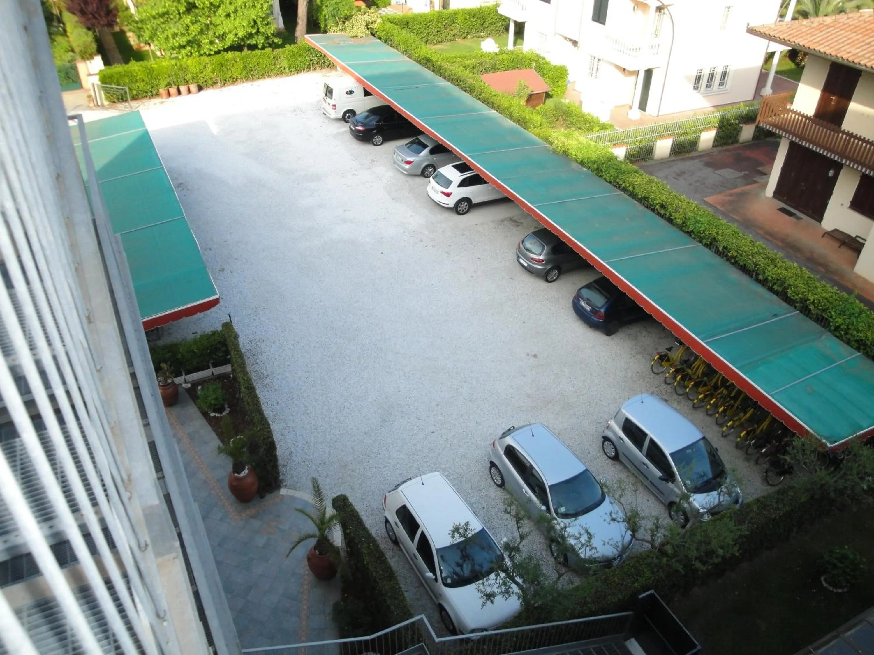 Facade/entrance in Hotel Suisse