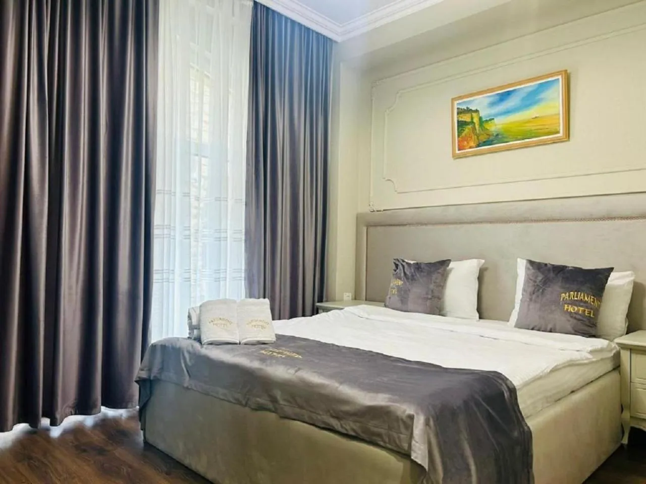 Bed in Parliament Hotel Baku