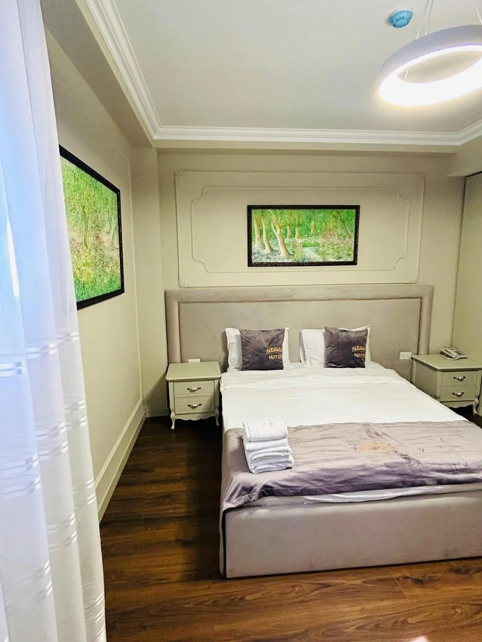 Bed in Parliament Hotel Baku