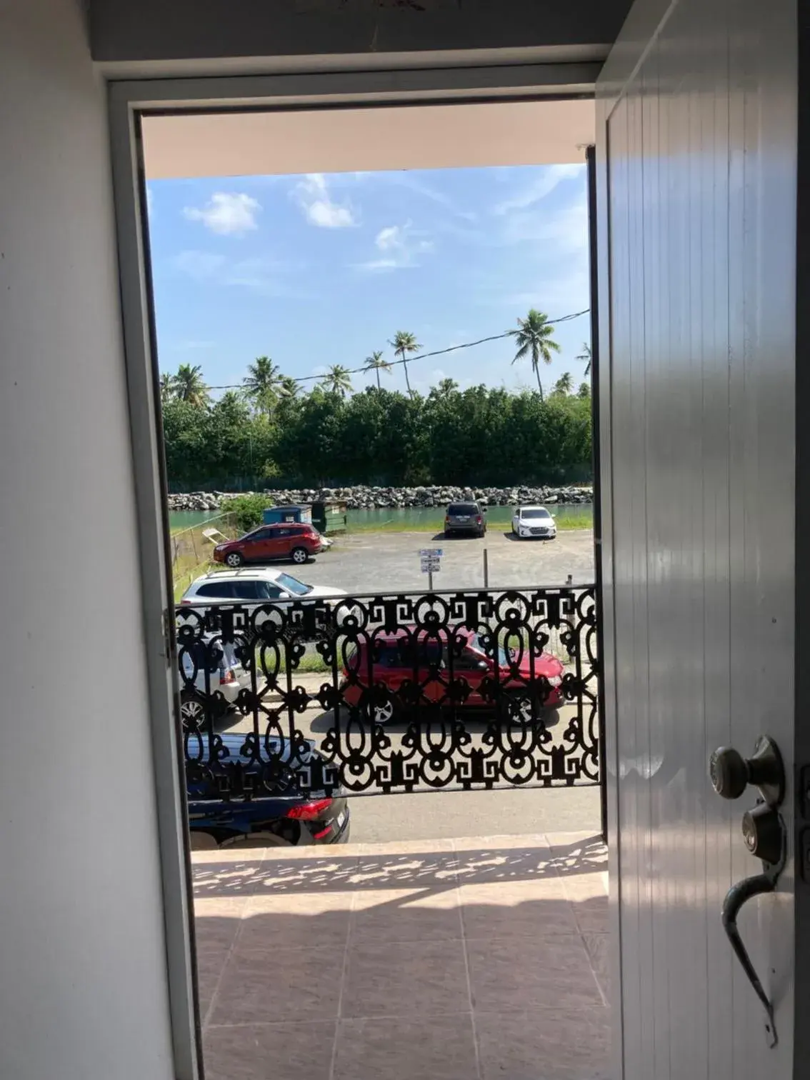 Family Room with Private Bathroom in Wild Flowers Rooms Family Room with Private Bathroom in Wild Flowers Rooms