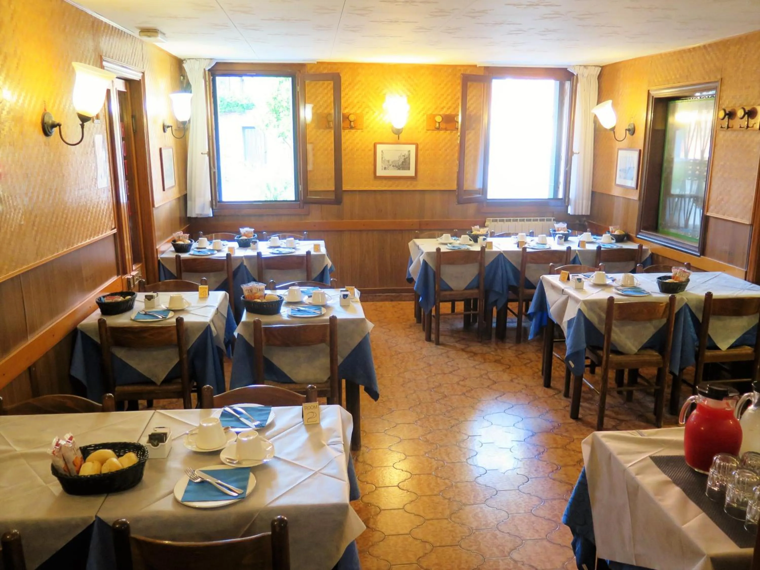 Restaurant/places to eat in Al Soffiador