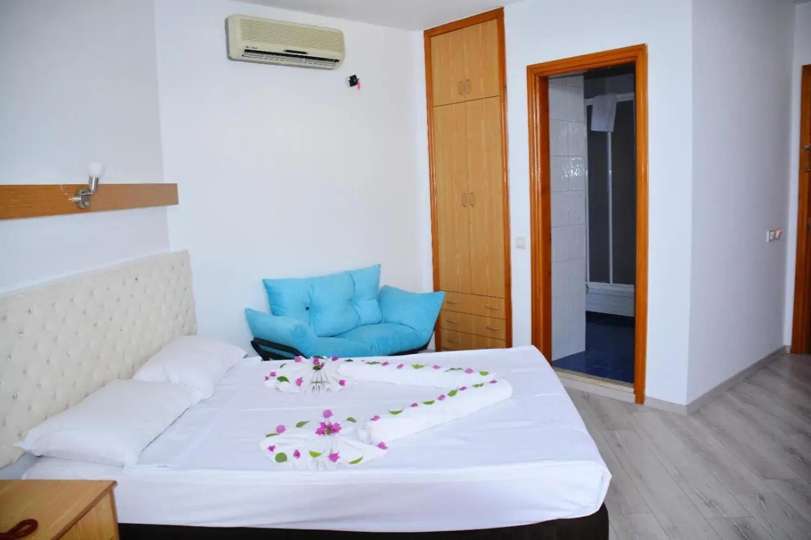 Standard Double Room - single occupancy in Miranda Moral Beach Standard Double Room - single occupancy in Miranda Moral Beach