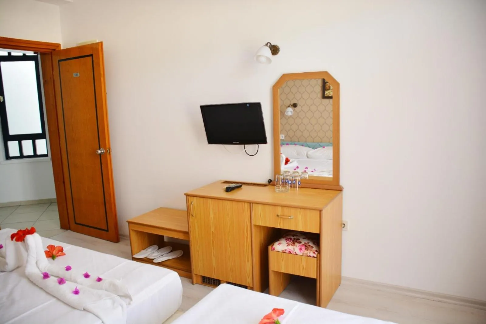 TV and multimedia in Miranda Moral Beach