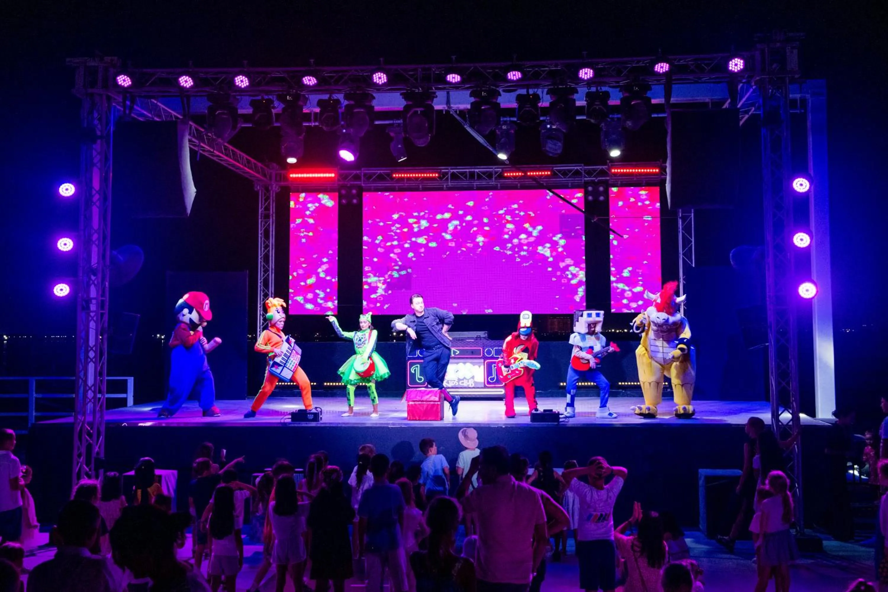 Evening entertainment in Rixos Bab Al Bahr - Ultra All Inclusive