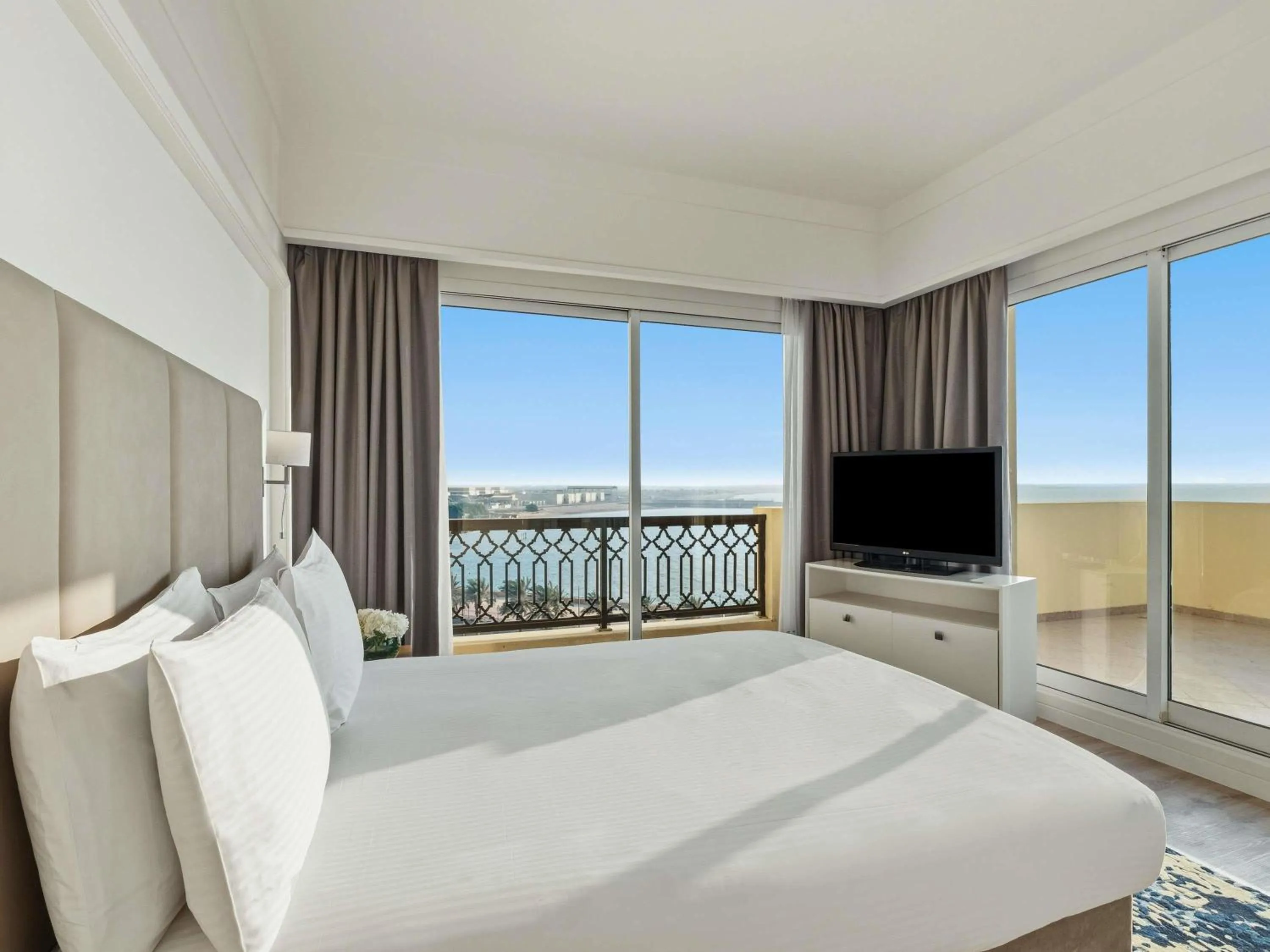Bedroom, Bed in Rixos Bab Al Bahr - Ultra All Inclusive