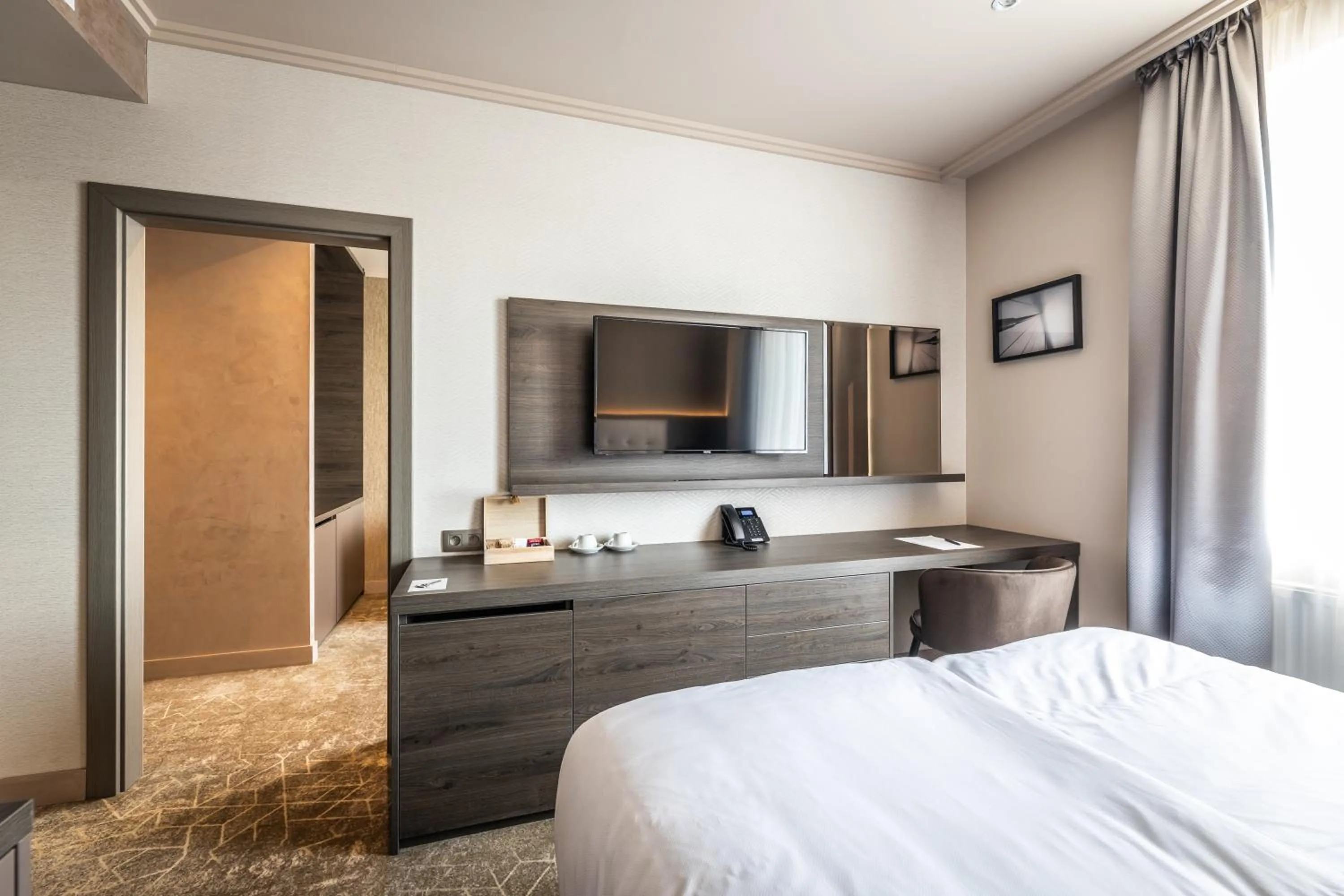 TV and multimedia, Bed in HOTEL EUROPA