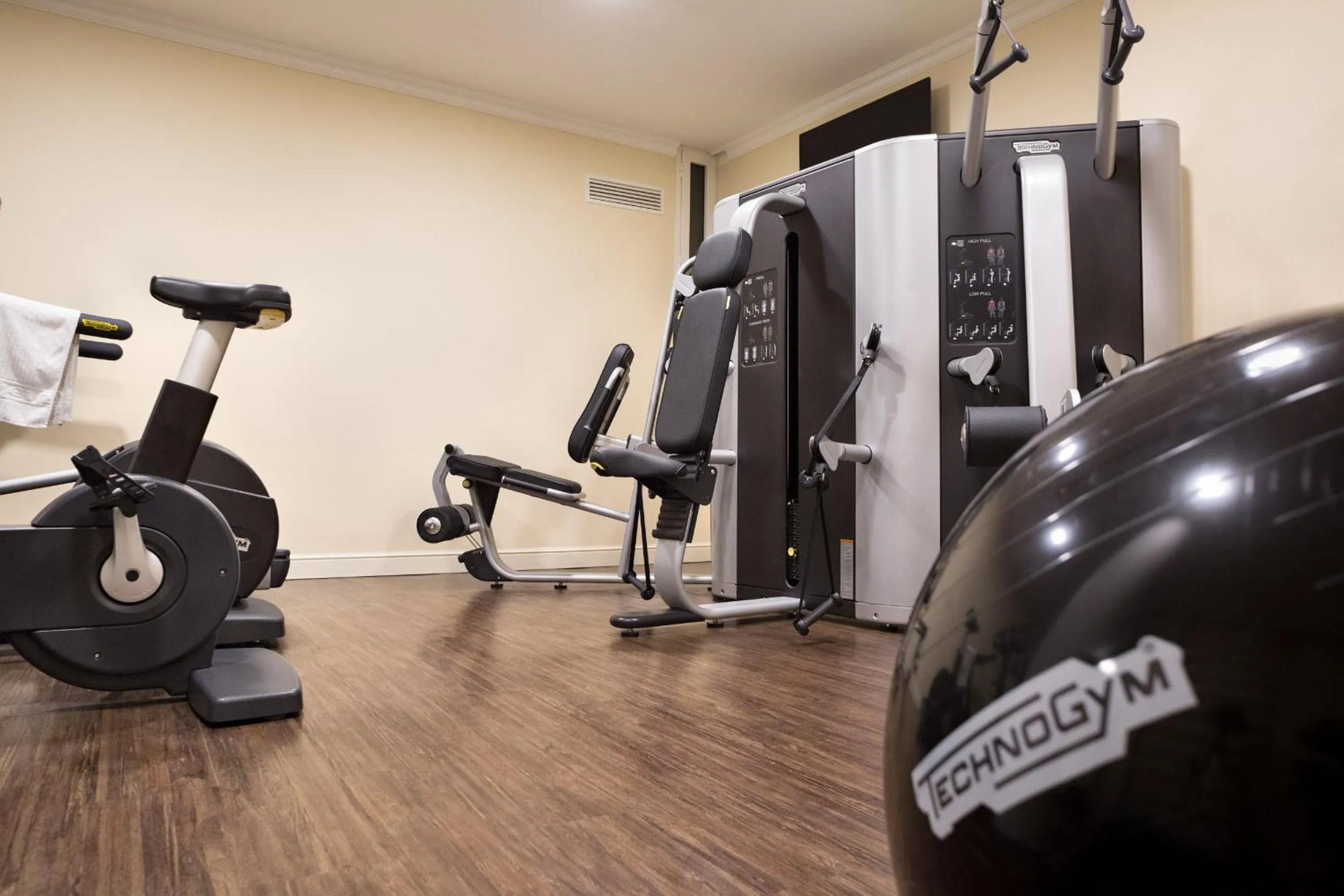 Property building in Hotel Executive