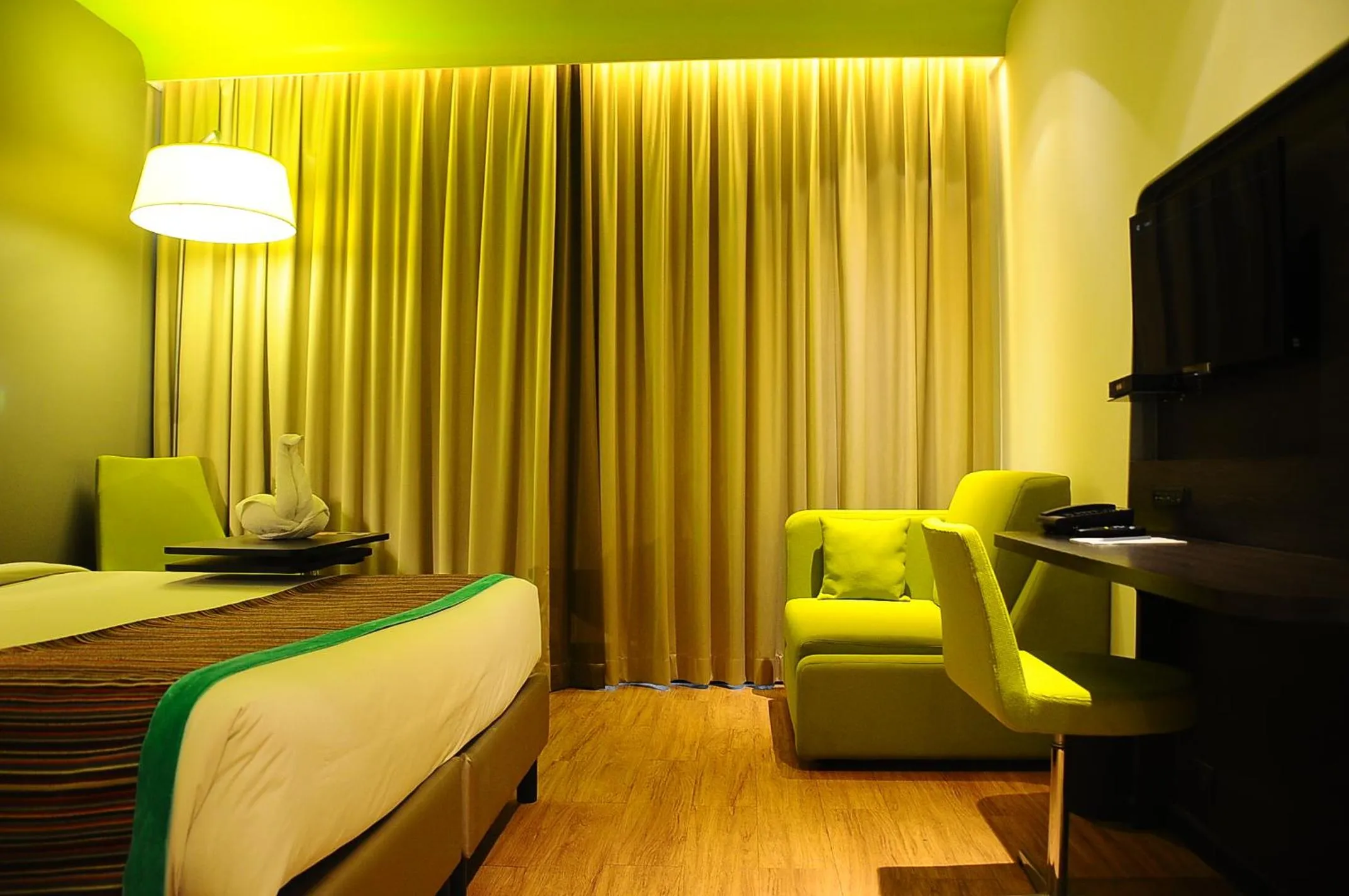 Bed in Park Inn By Radisson Gurgaon Bilaspur