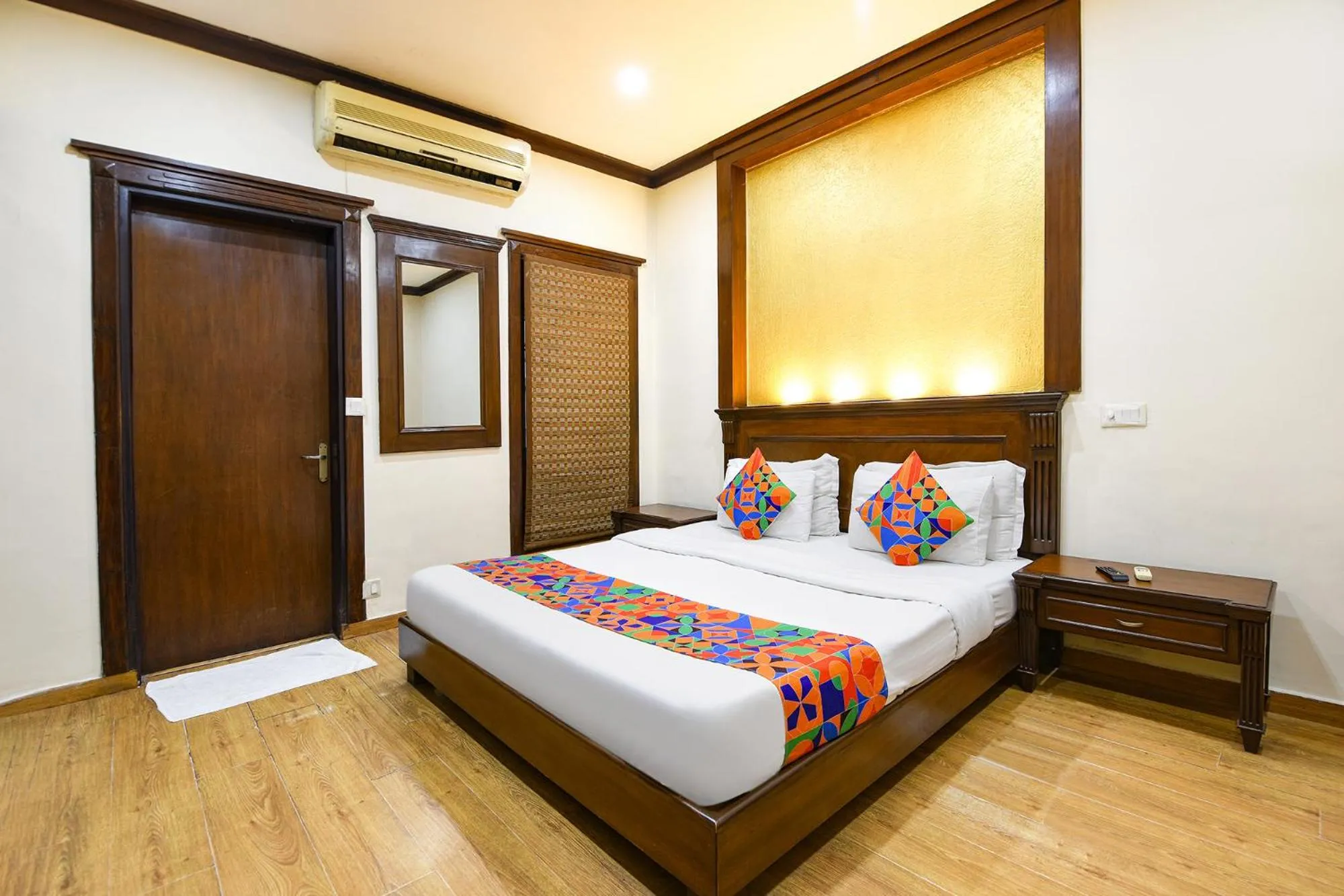 Bed in FabHotel Siris 18 - Aravali Biodiversity Park