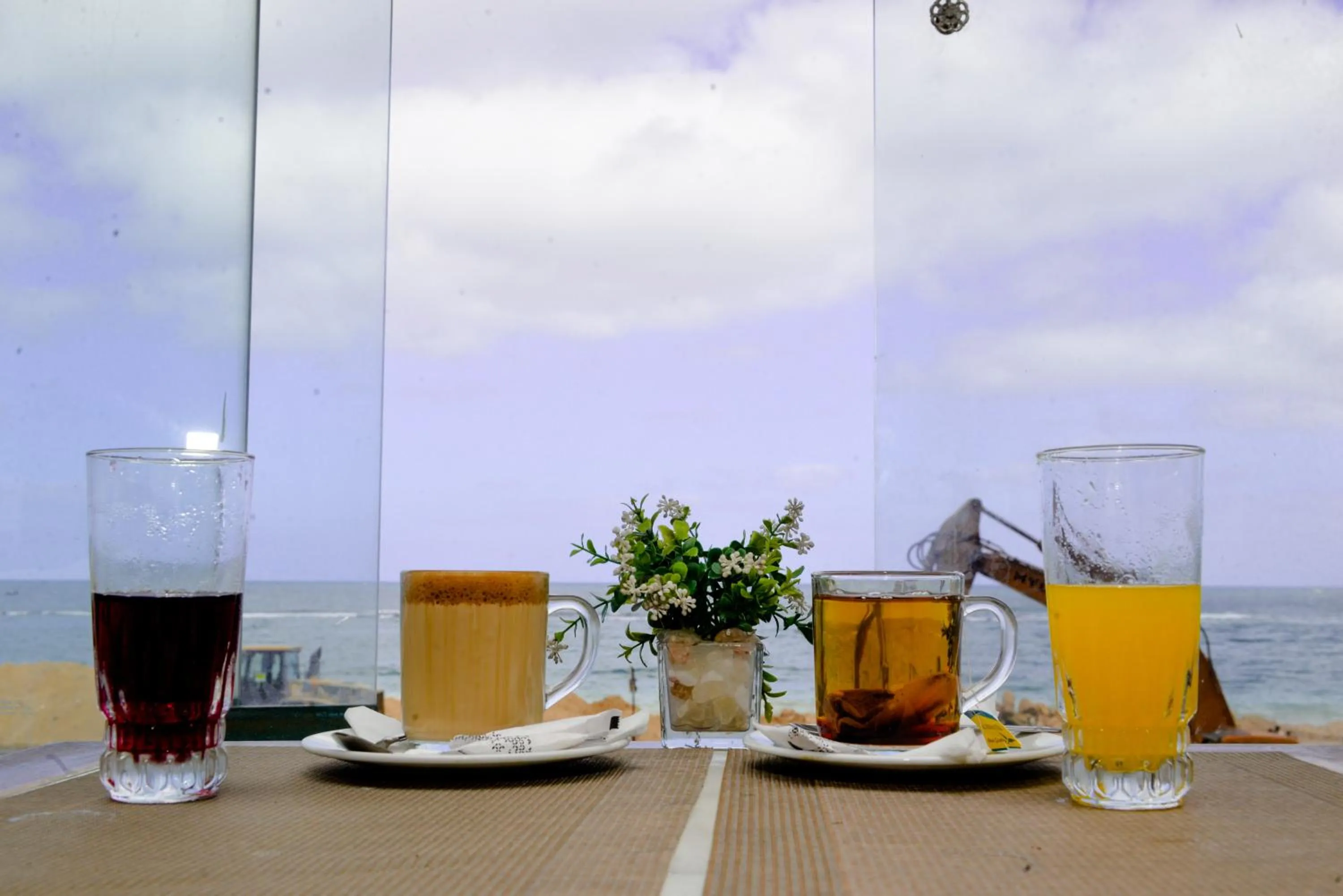 Restaurant/places to eat in Regency Hotel Alexandria