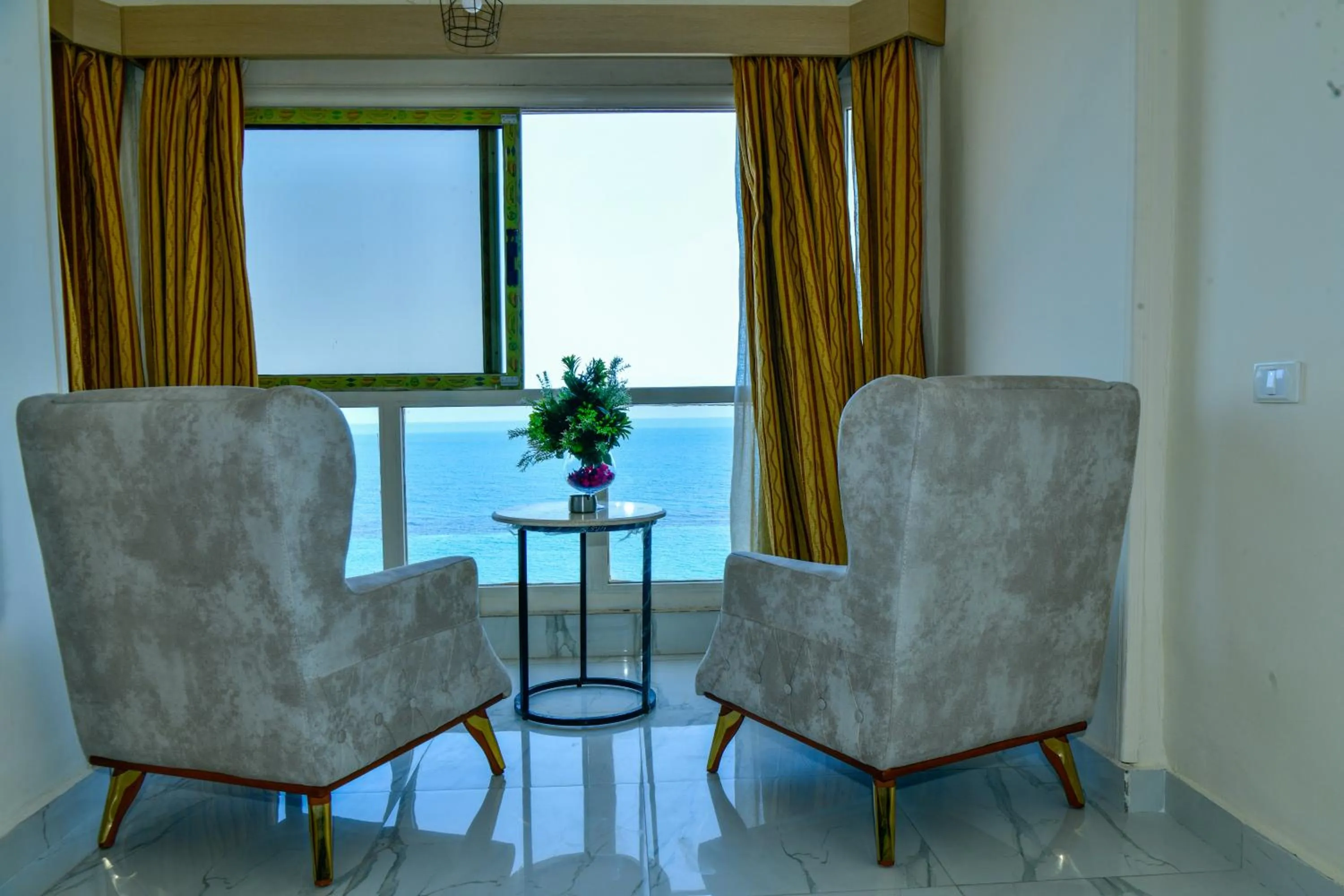 Living room in Regency Hotel Alexandria