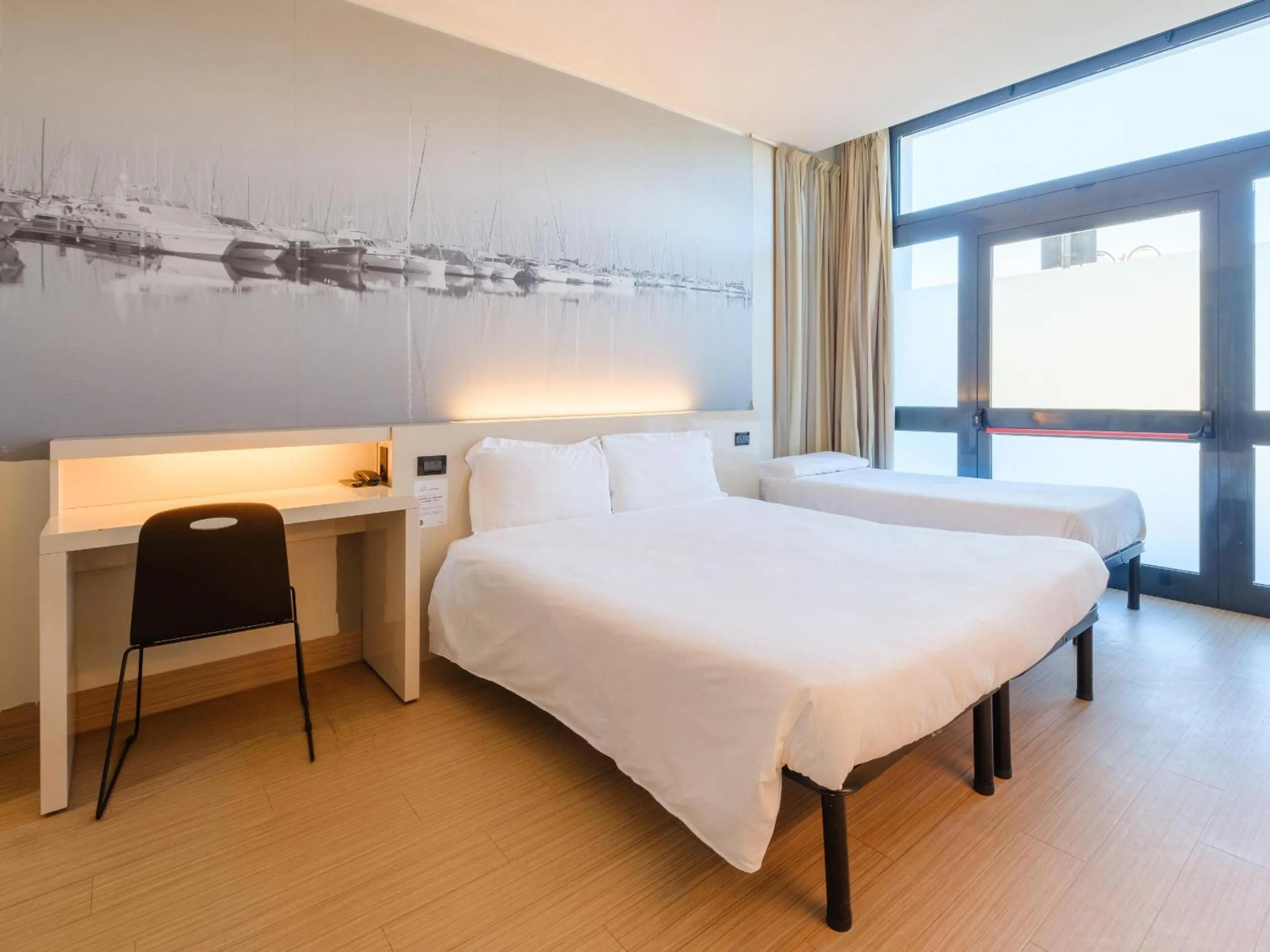 Photo of the whole room, Bed in B&B Hotel Ravenna