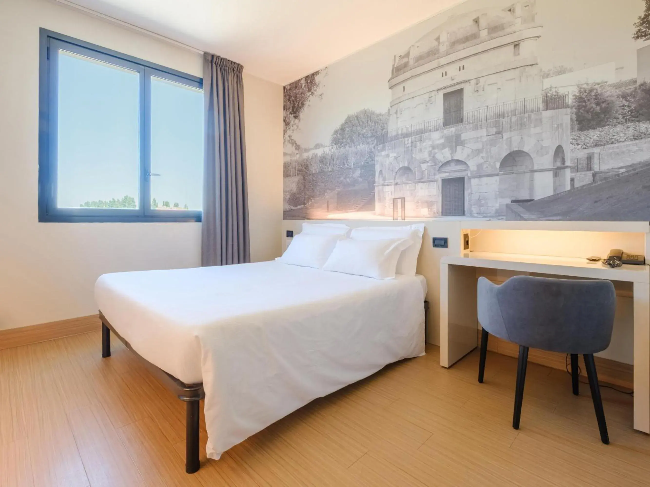 Superior Double Room in B&B Hotel Ravenna Superior Double Room in B&B Hotel Ravenna